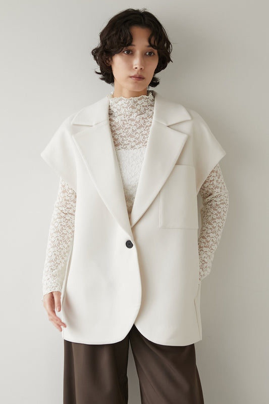 Outer – ELLIE