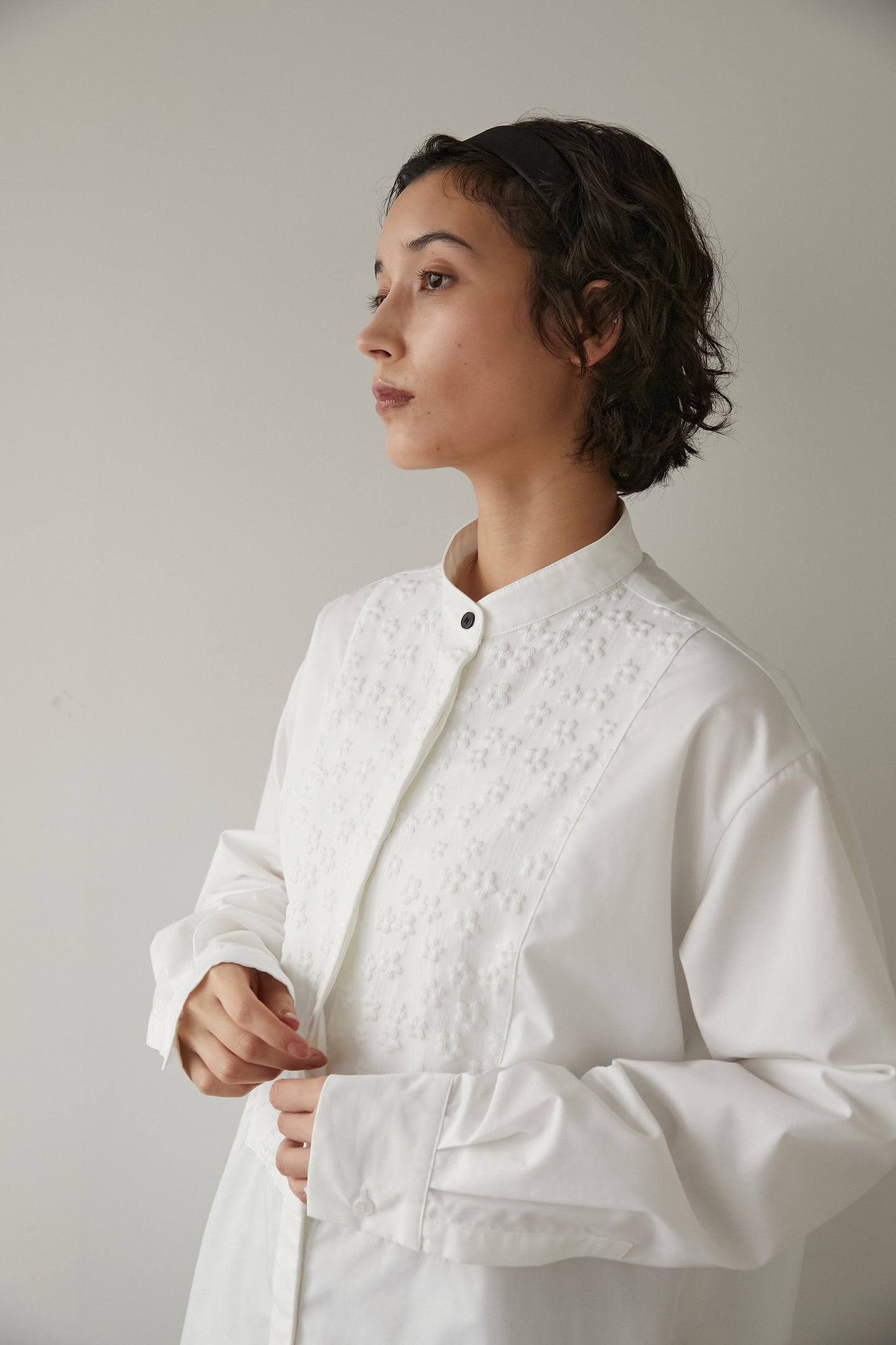 レリーフシャツ【WHITE】