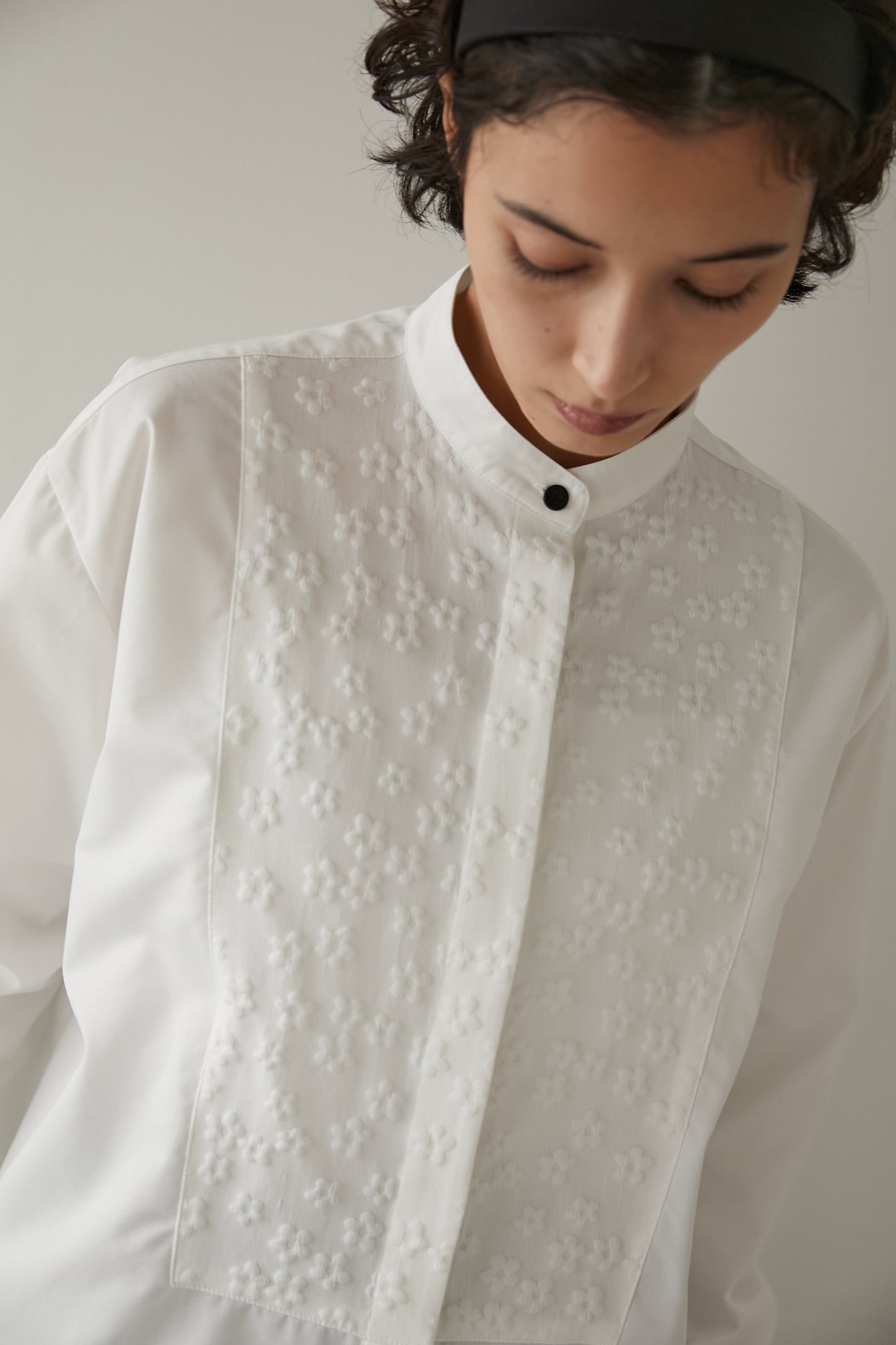 レリーフシャツ【WHITE】