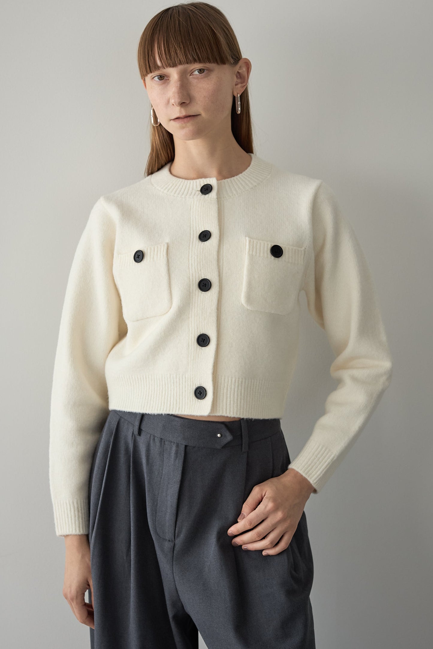 ボタンカーディガン【WHITE】