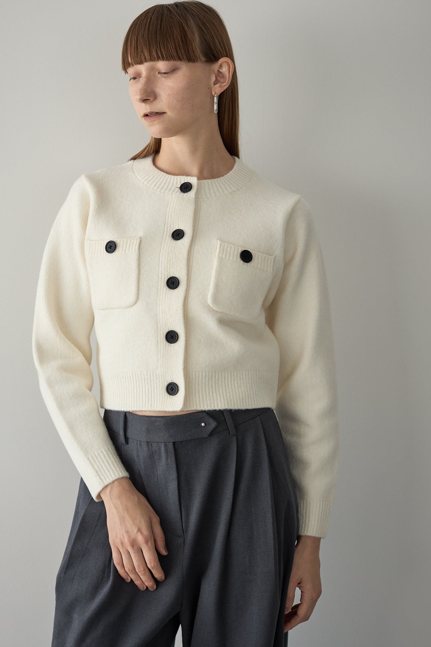 ボタンカーディガン【WHITE】