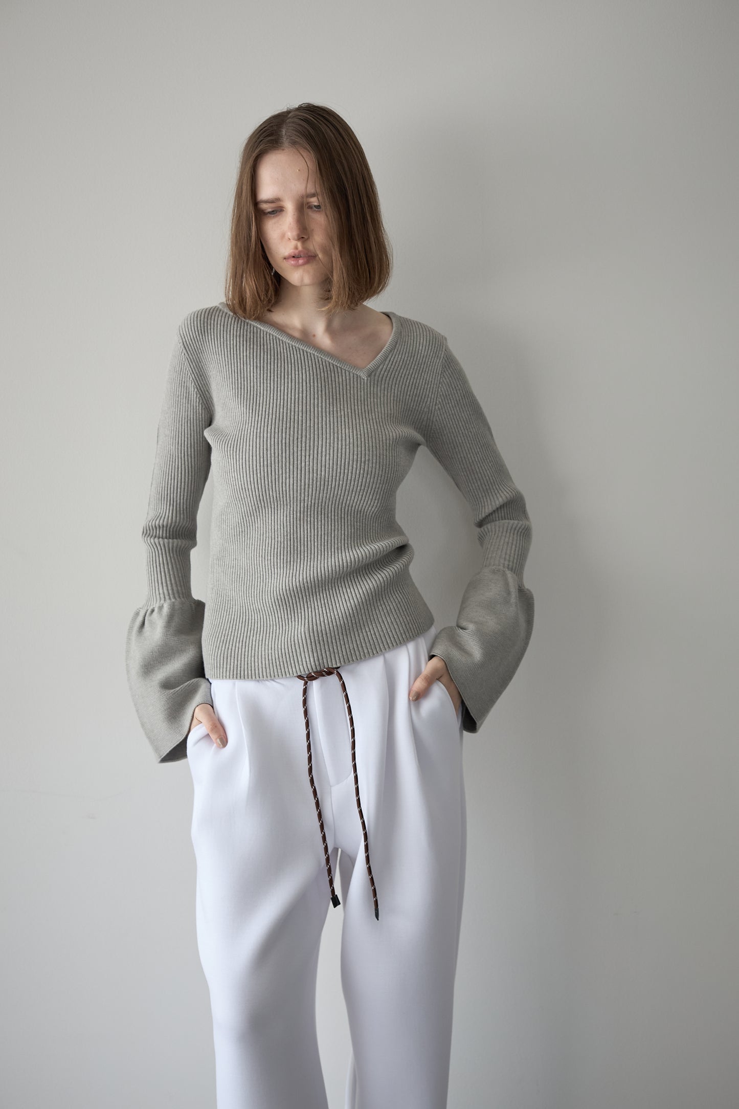 フレアスリーブアシメカットニット【GRAY】