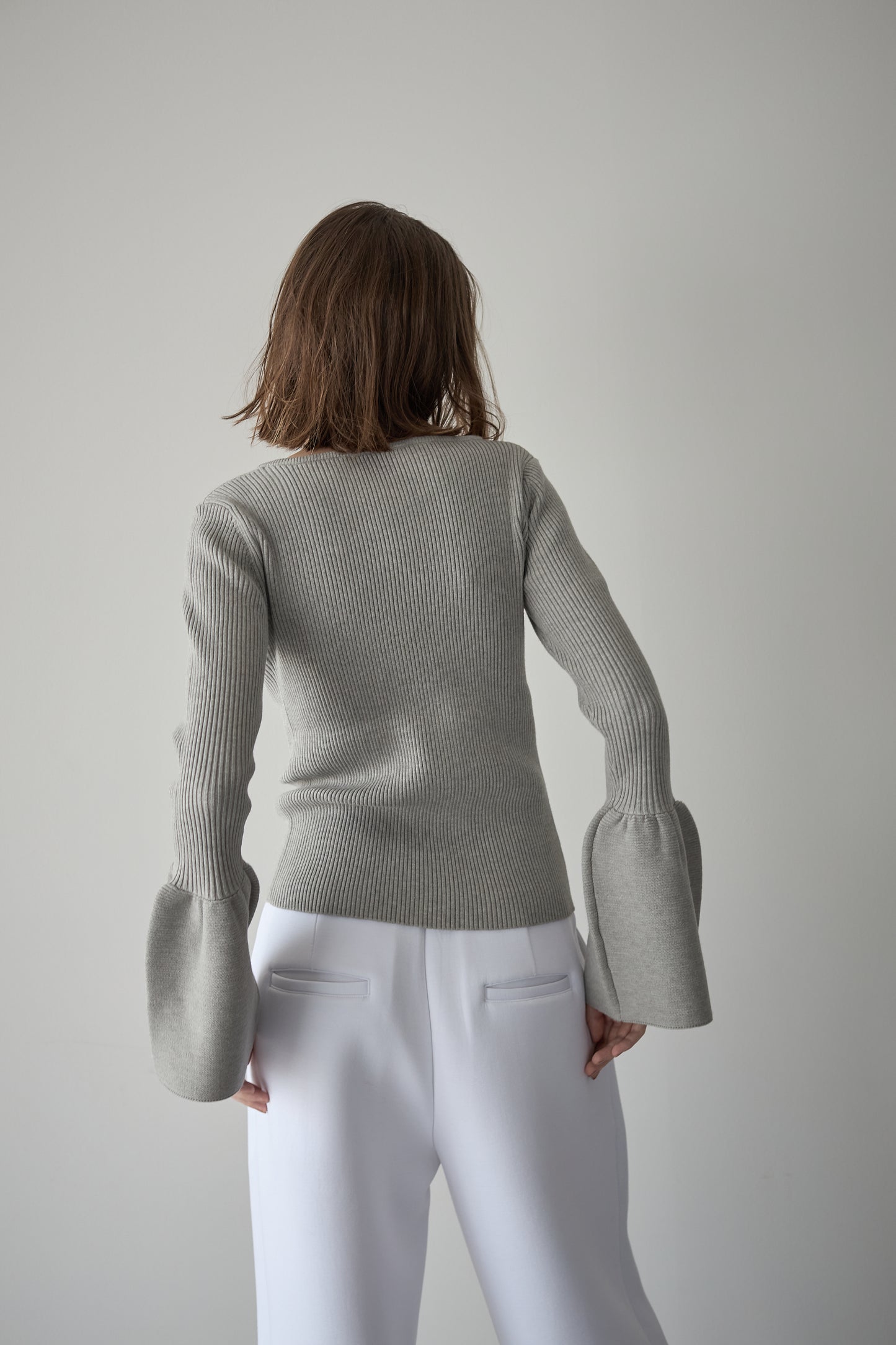 フレアスリーブアシメカットニット【GRAY】