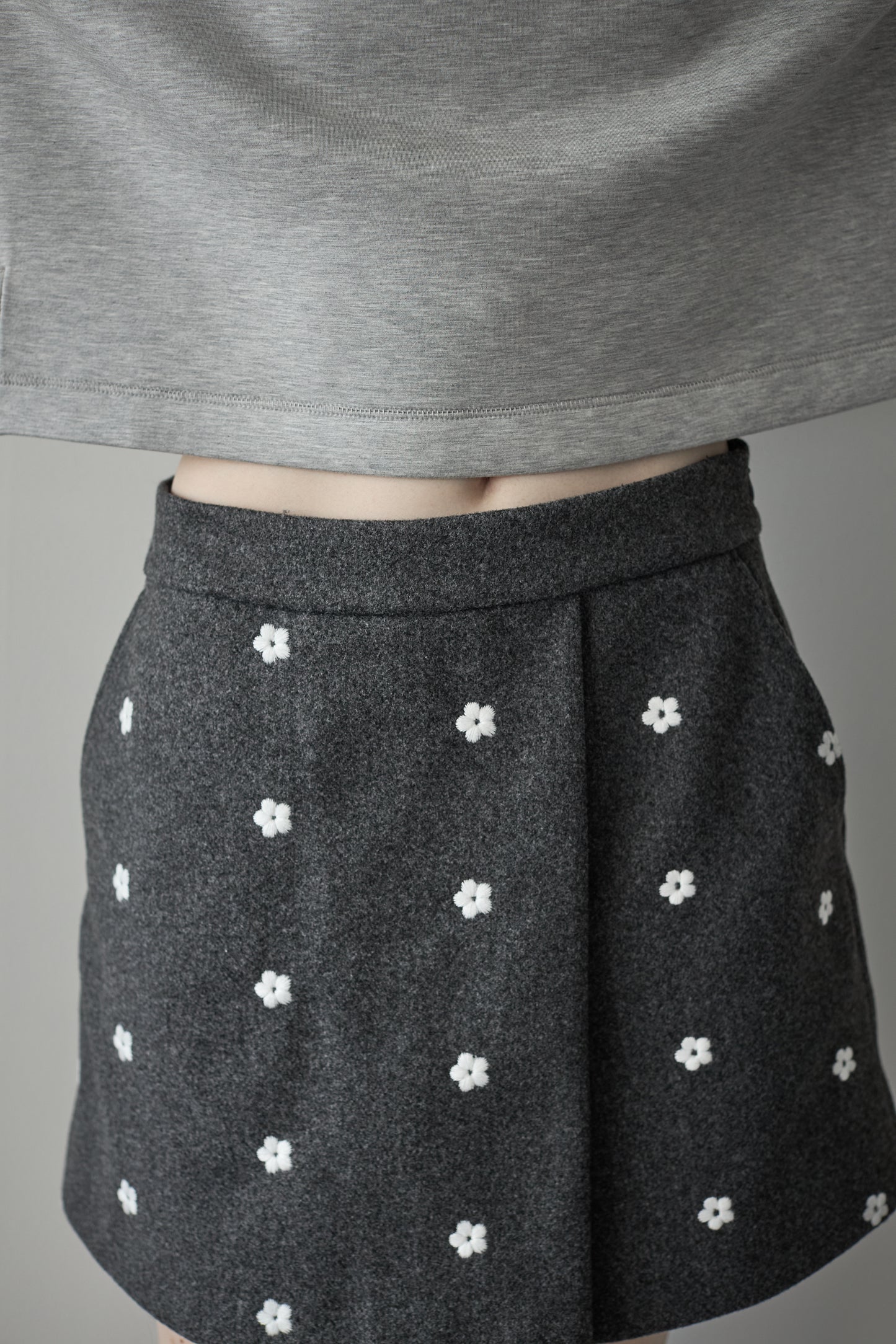 フラワースコート【GRAY】