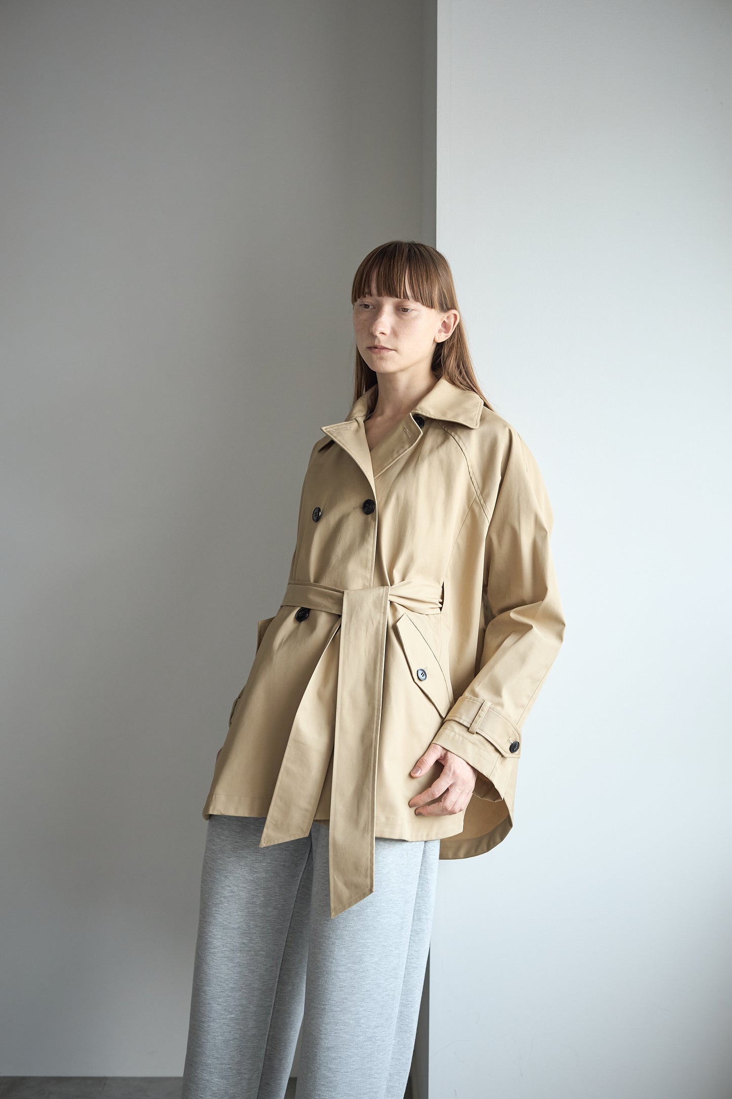 ケープトレンチコート【BEIGE】