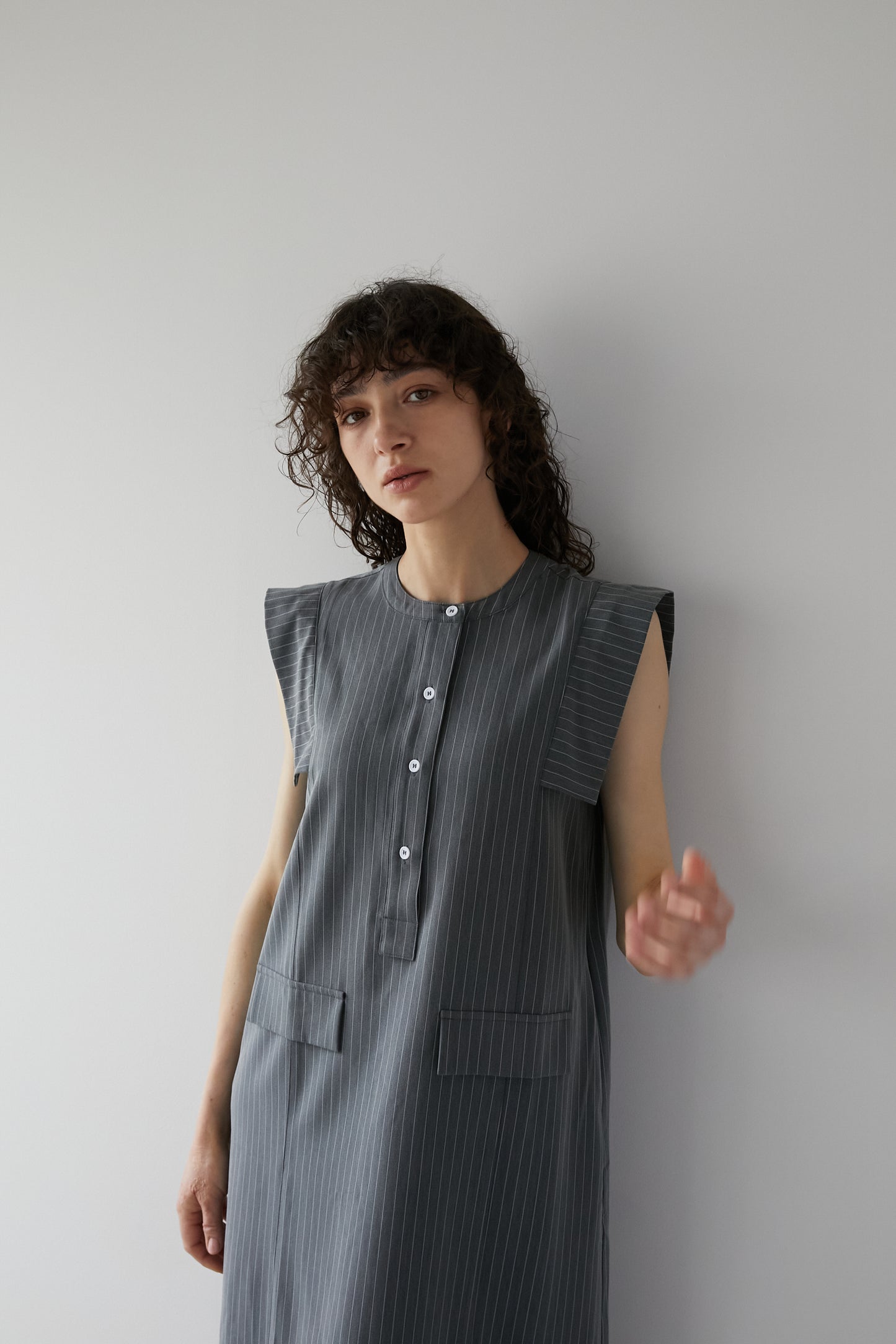 Striped dress [GRAY]
