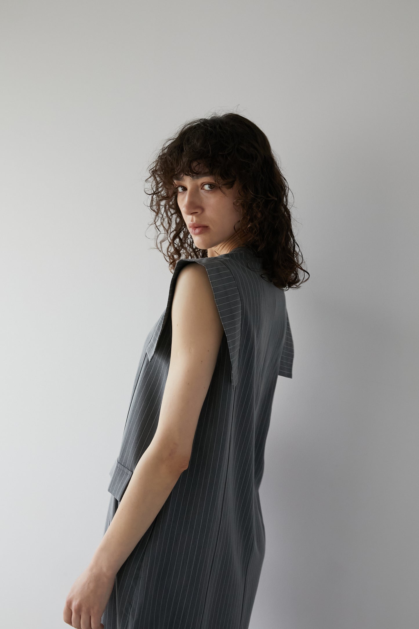 Striped dress [GRAY]