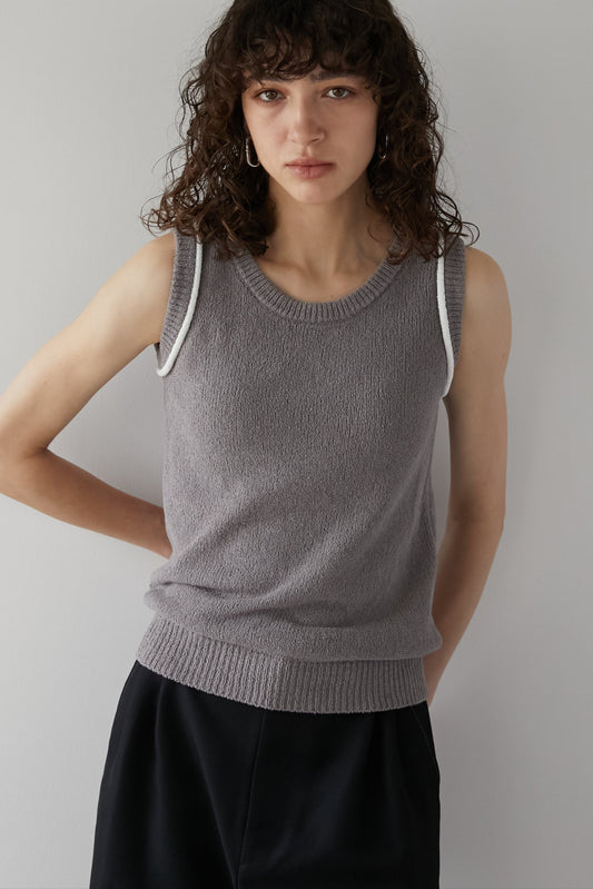 Line sleeveless knit [GRAY]
