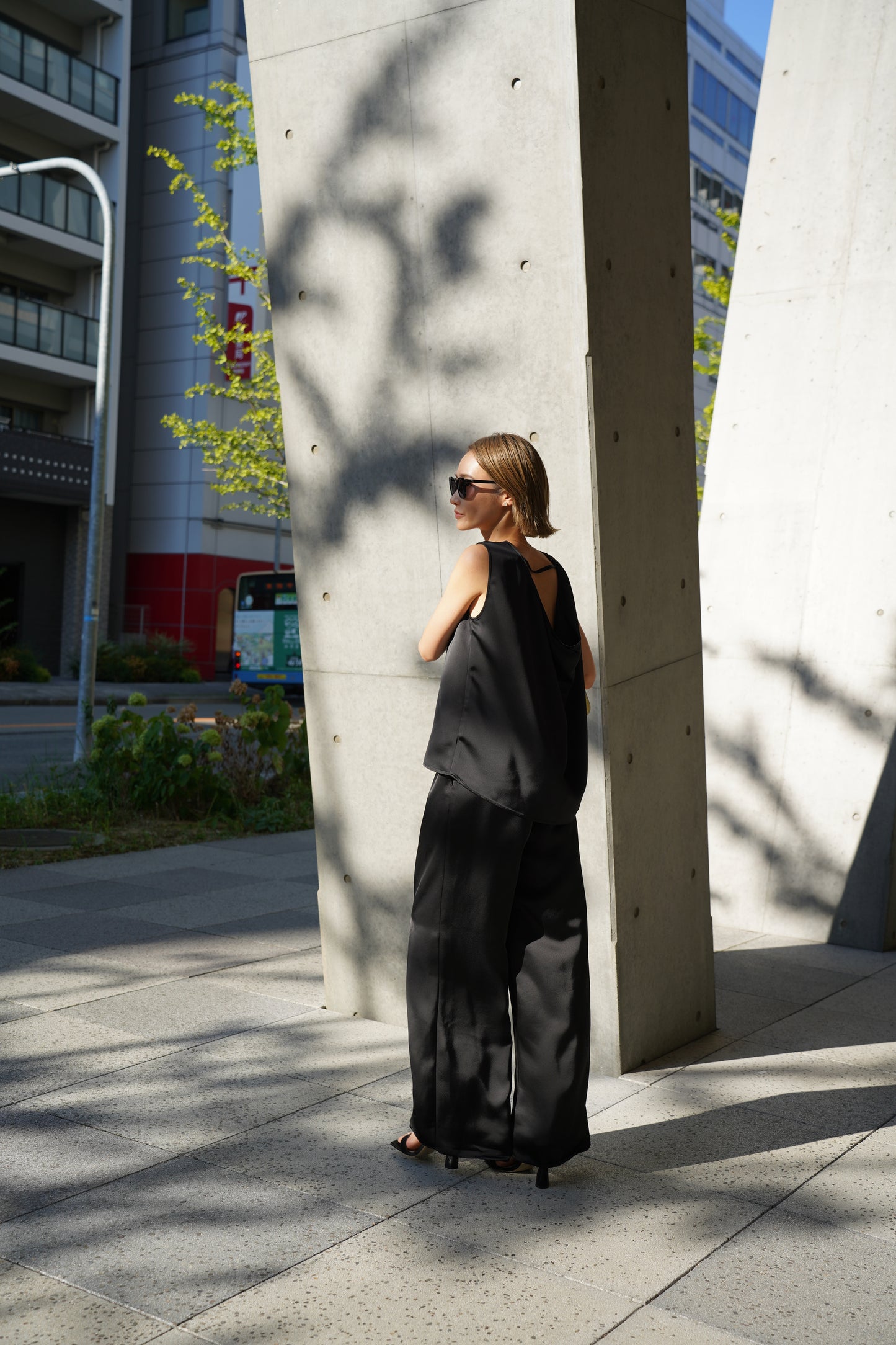 Bicolor sleeveless knit [WHITE]