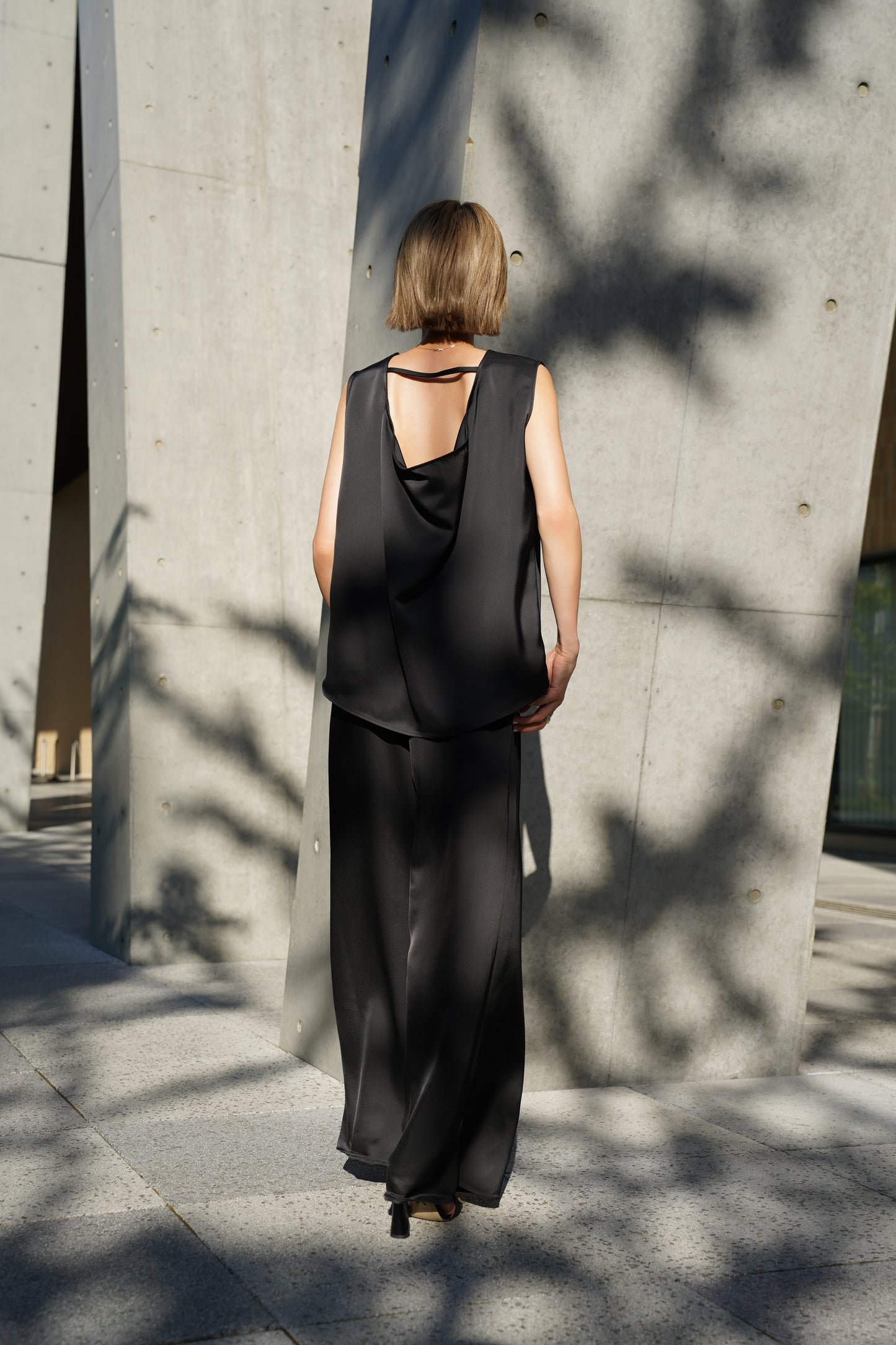 Bicolor sleeveless knit [WHITE]