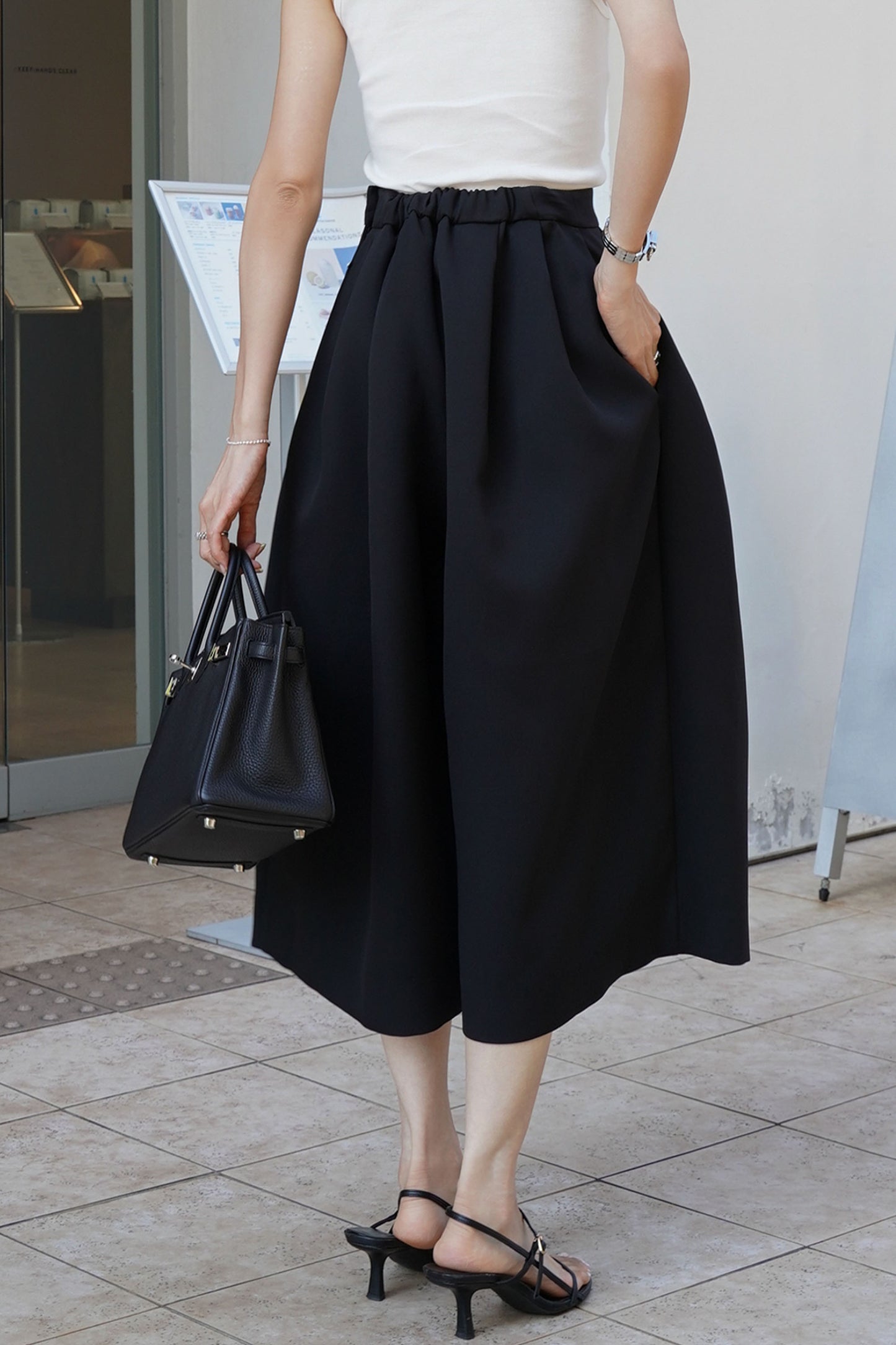 ワイドクロップドパンツ【BLACK】