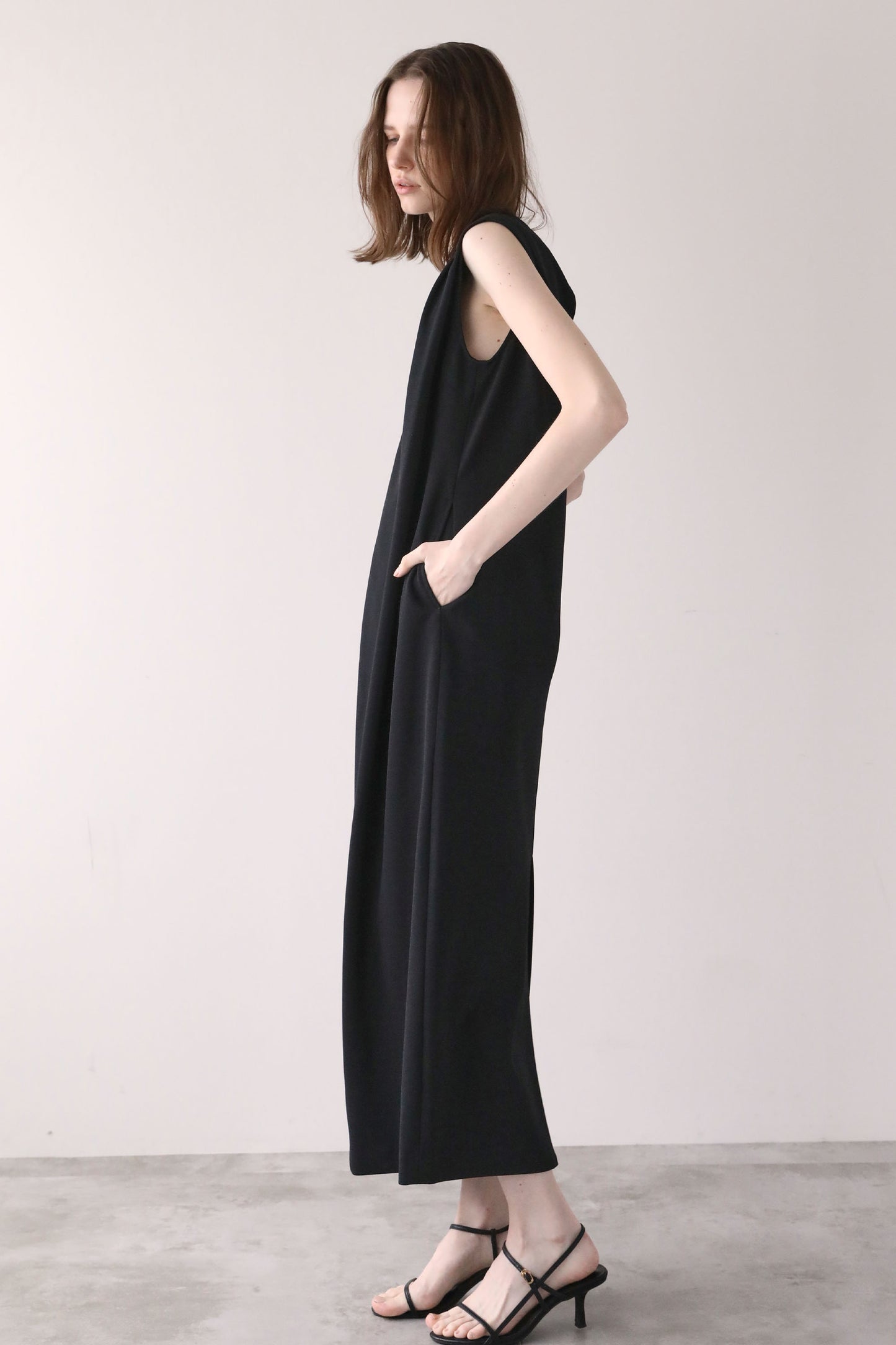 ジョーゼットノースリーブワンピース【BLACK】