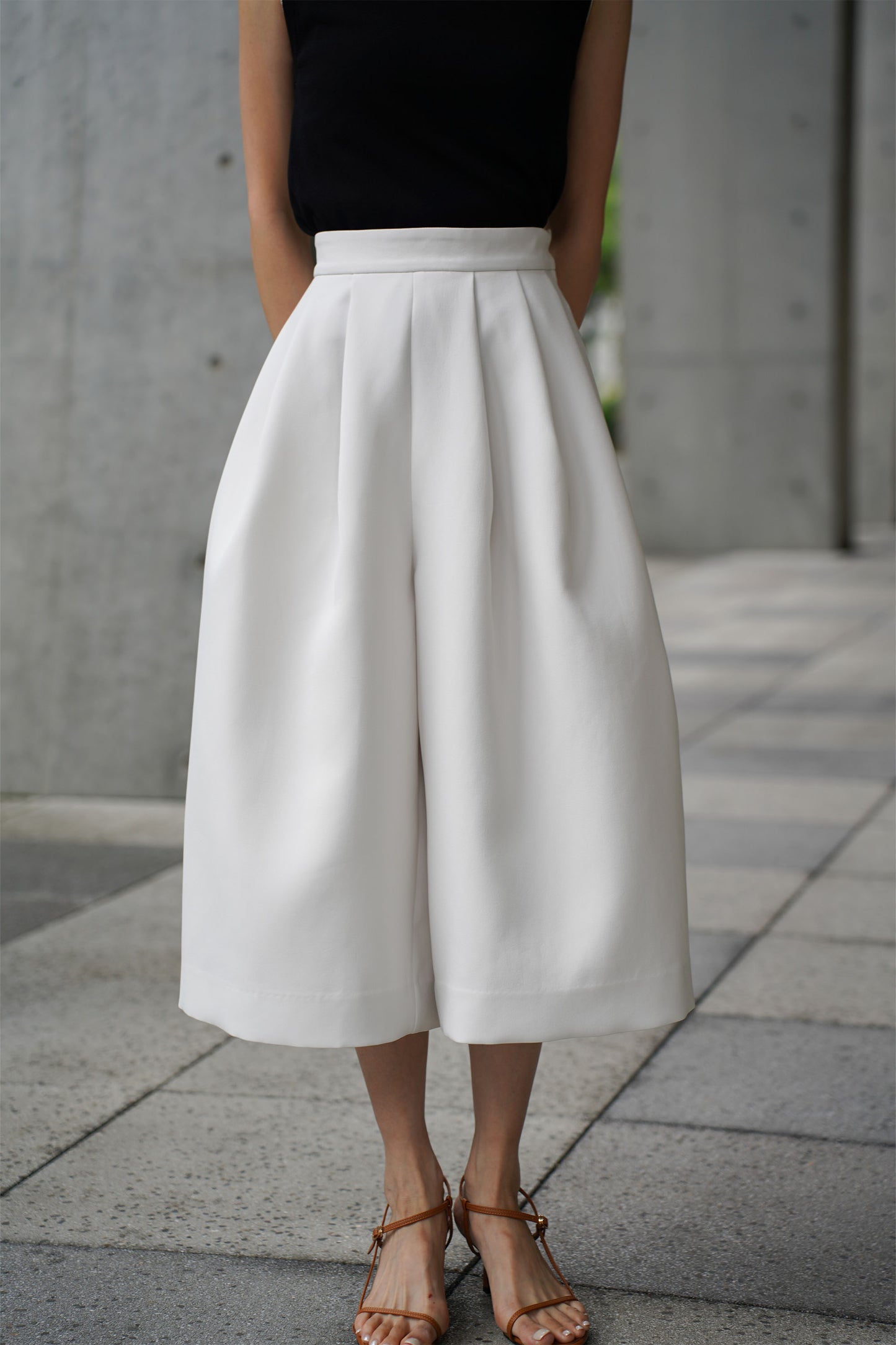 ワイドクロップドパンツ【WHITE】