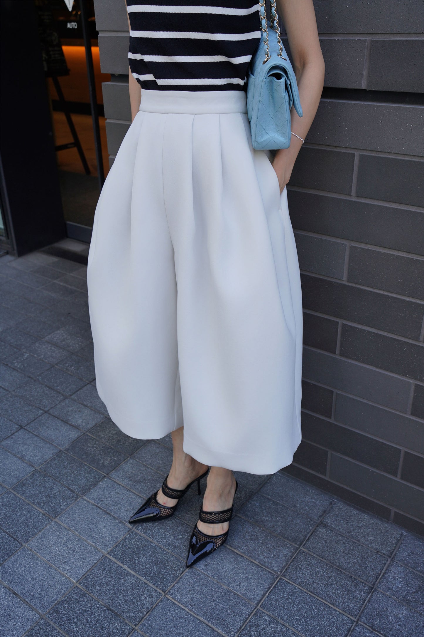 ワイドクロップドパンツ【WHITE】
