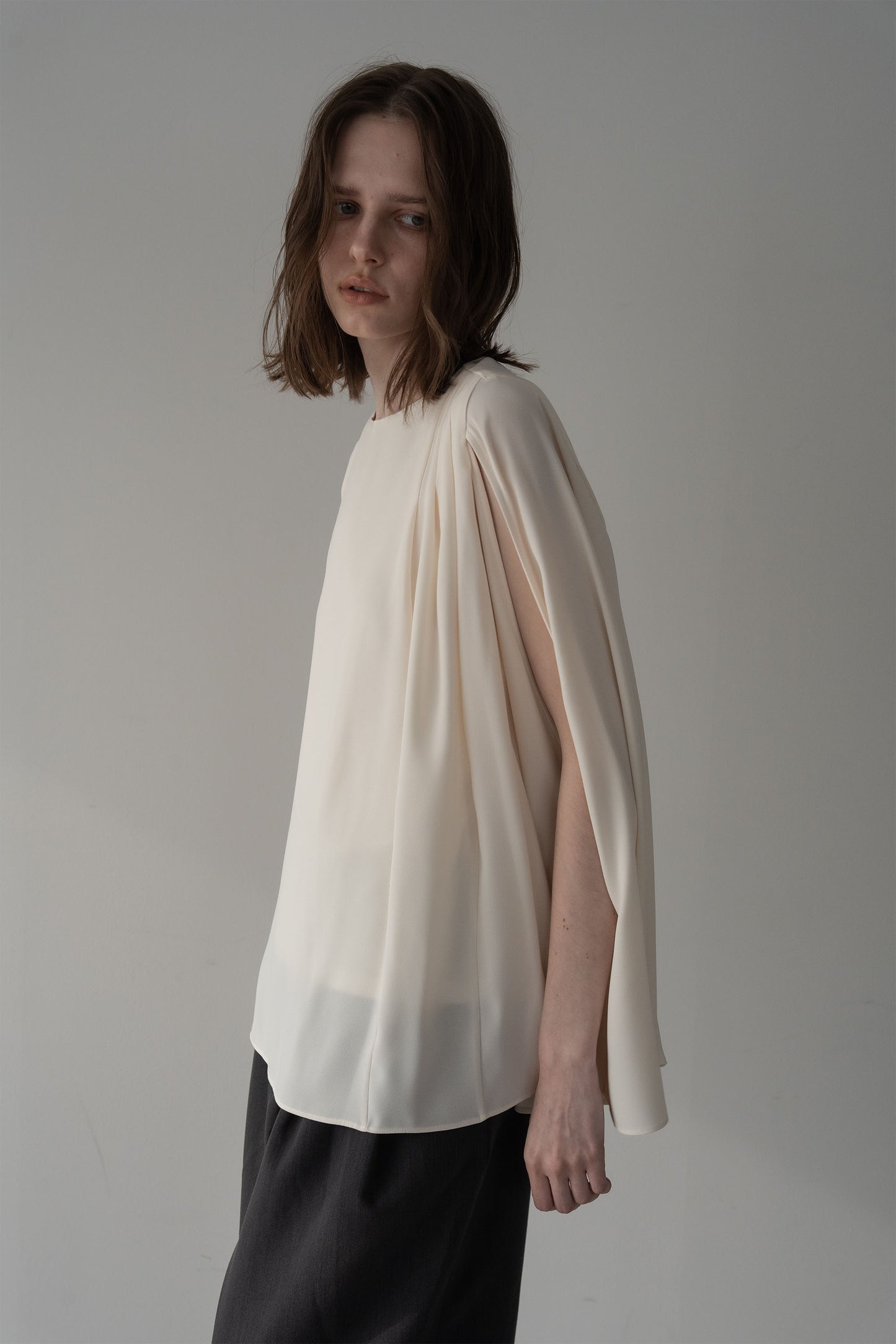 ポンチョブラウス【WHITE】