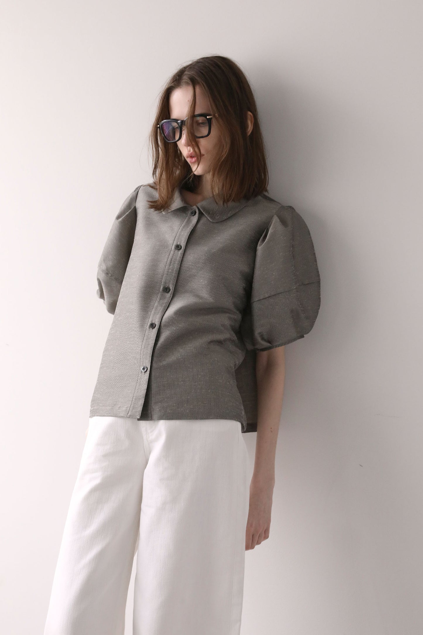 【予約販売６月末配送】
ハーフスリーブスラブブラウス【KHAKI】
