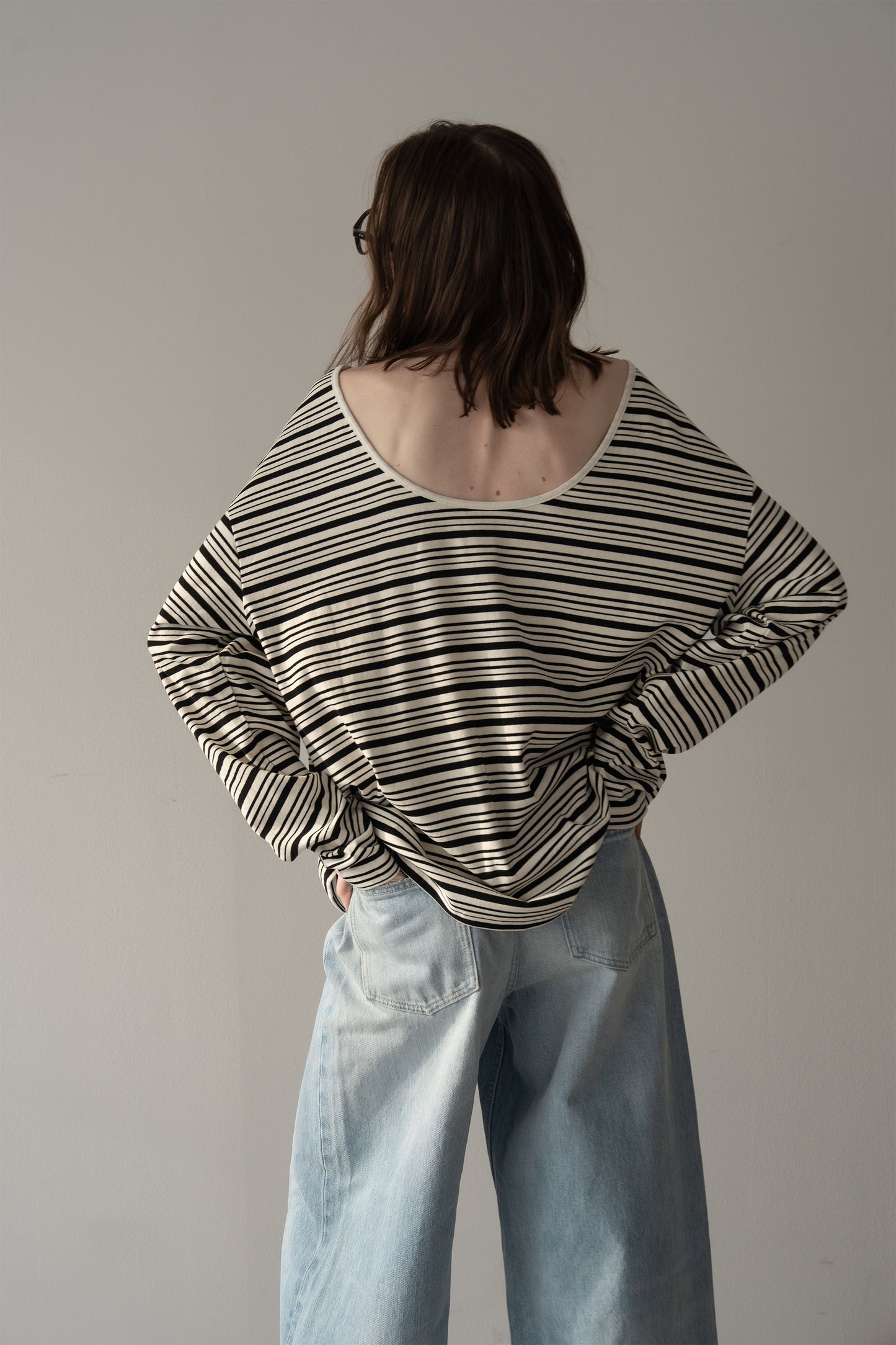 バックオープンボーダーカット【WHITE】