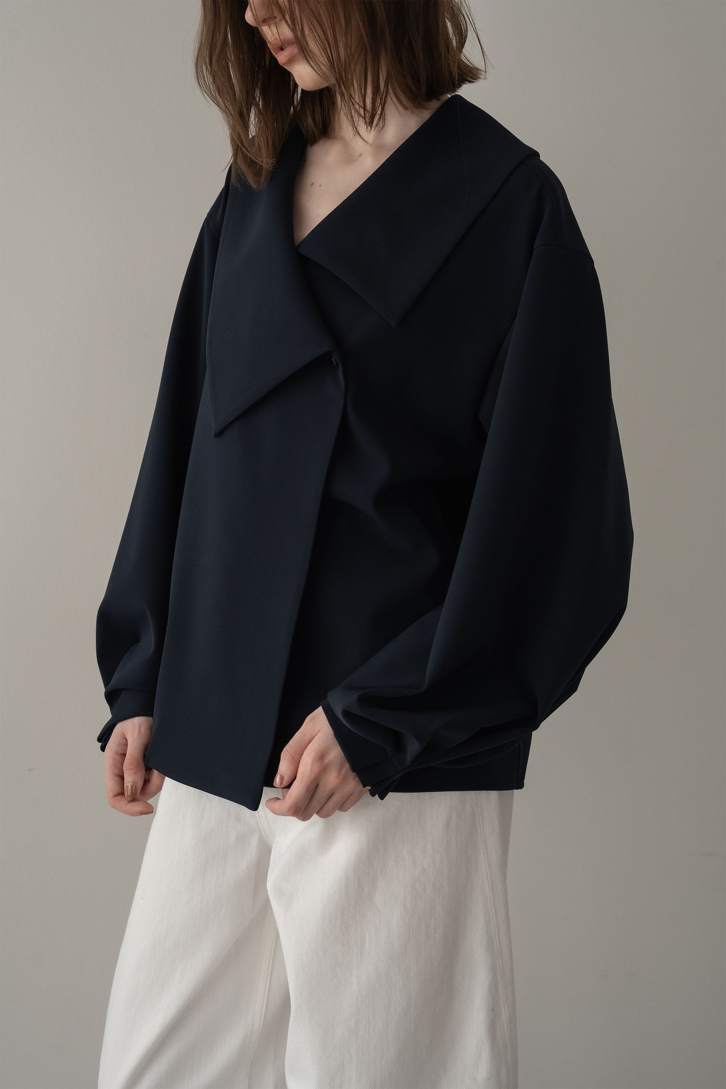 アシメントリーカラーブラウス【NAVY】