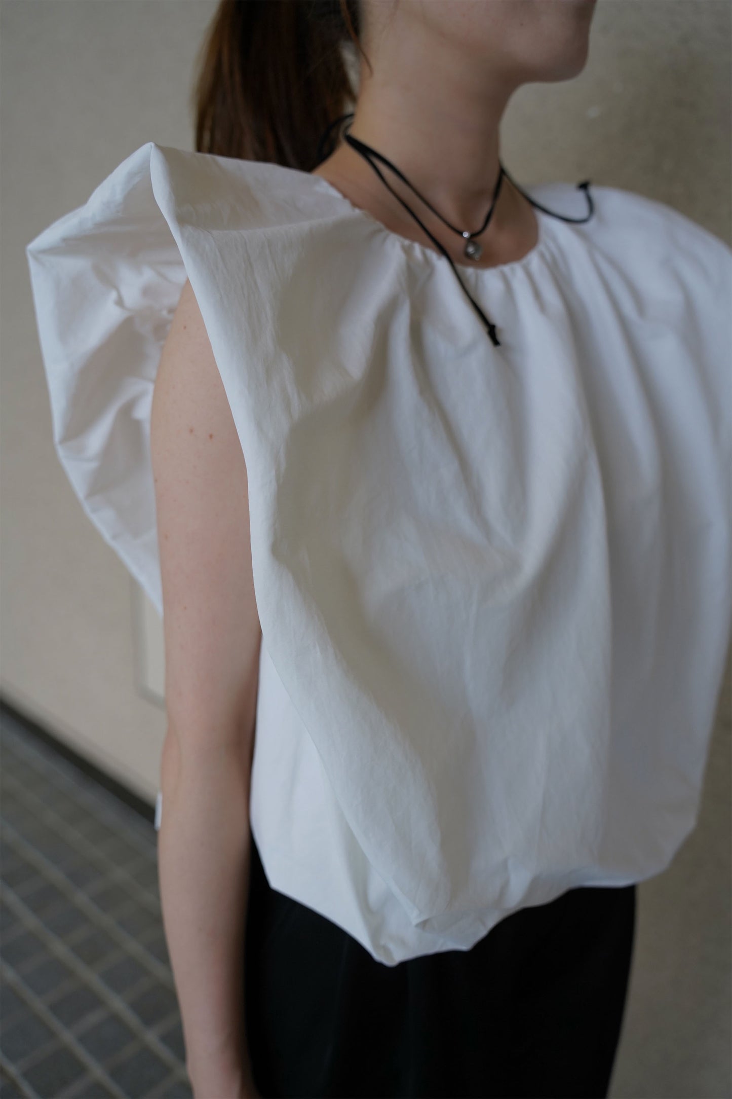 ボリュームノースリーブブラウス【WHITE】