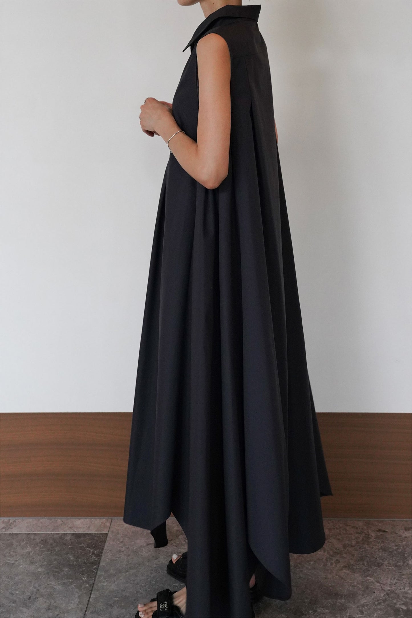 ヘムラインワンピース【BLACK】