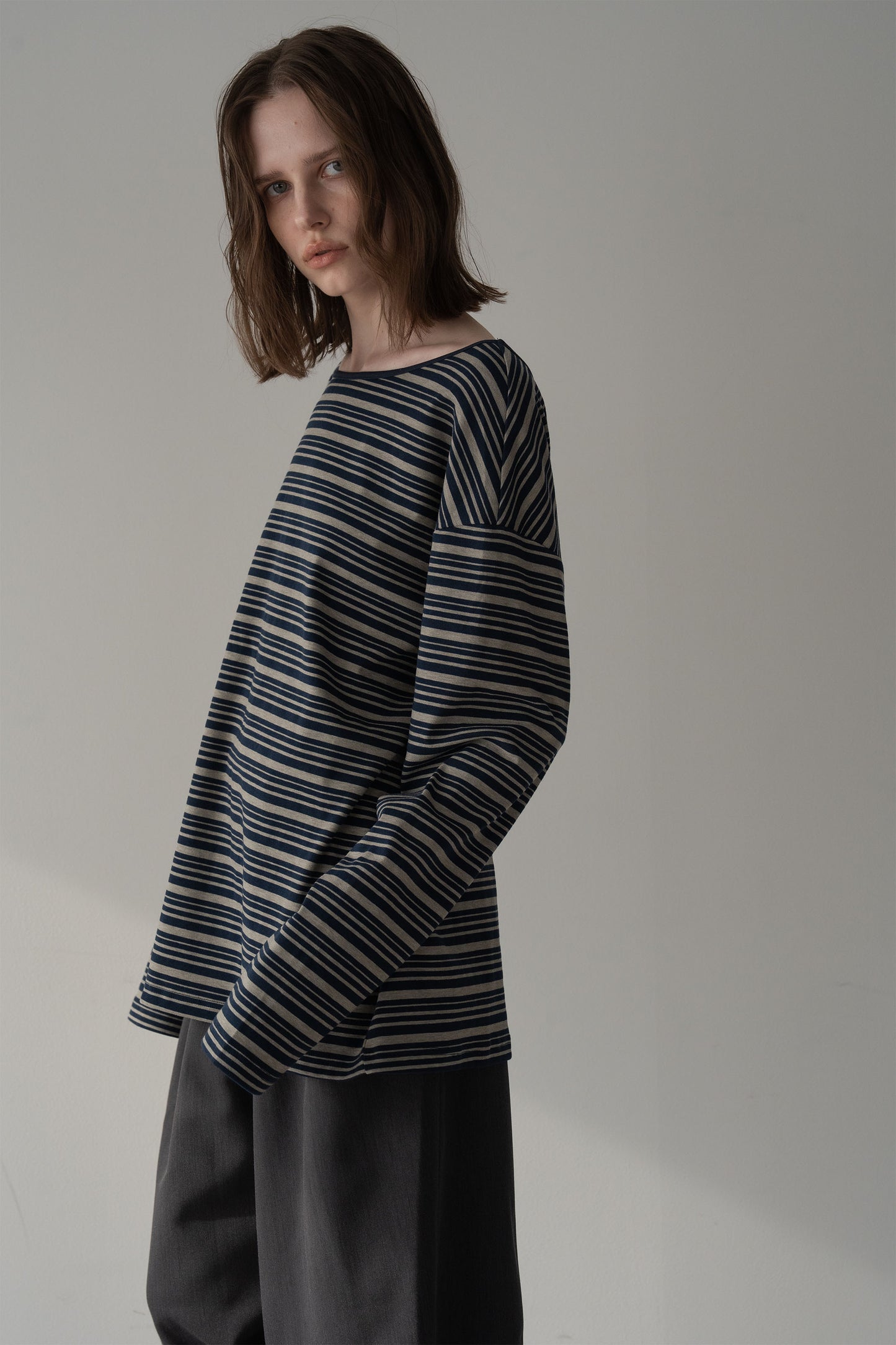 バックオープンボーダーカット【NAVY】
