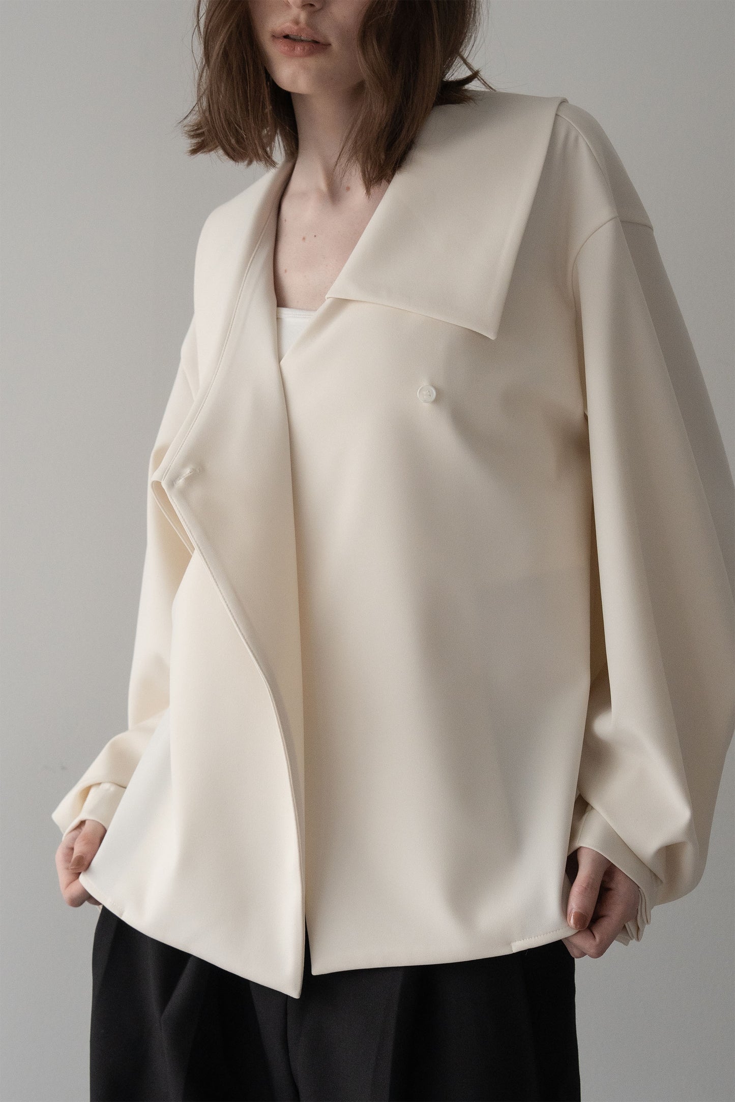 アシメントリーカラーブラウス【WHITE】