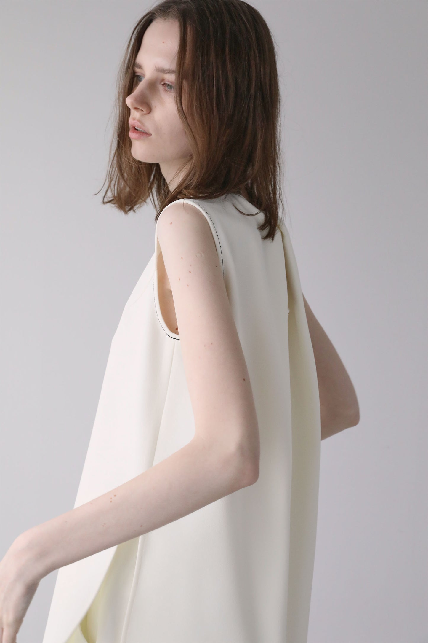 Georgette Sleeveless Top [WHITE]