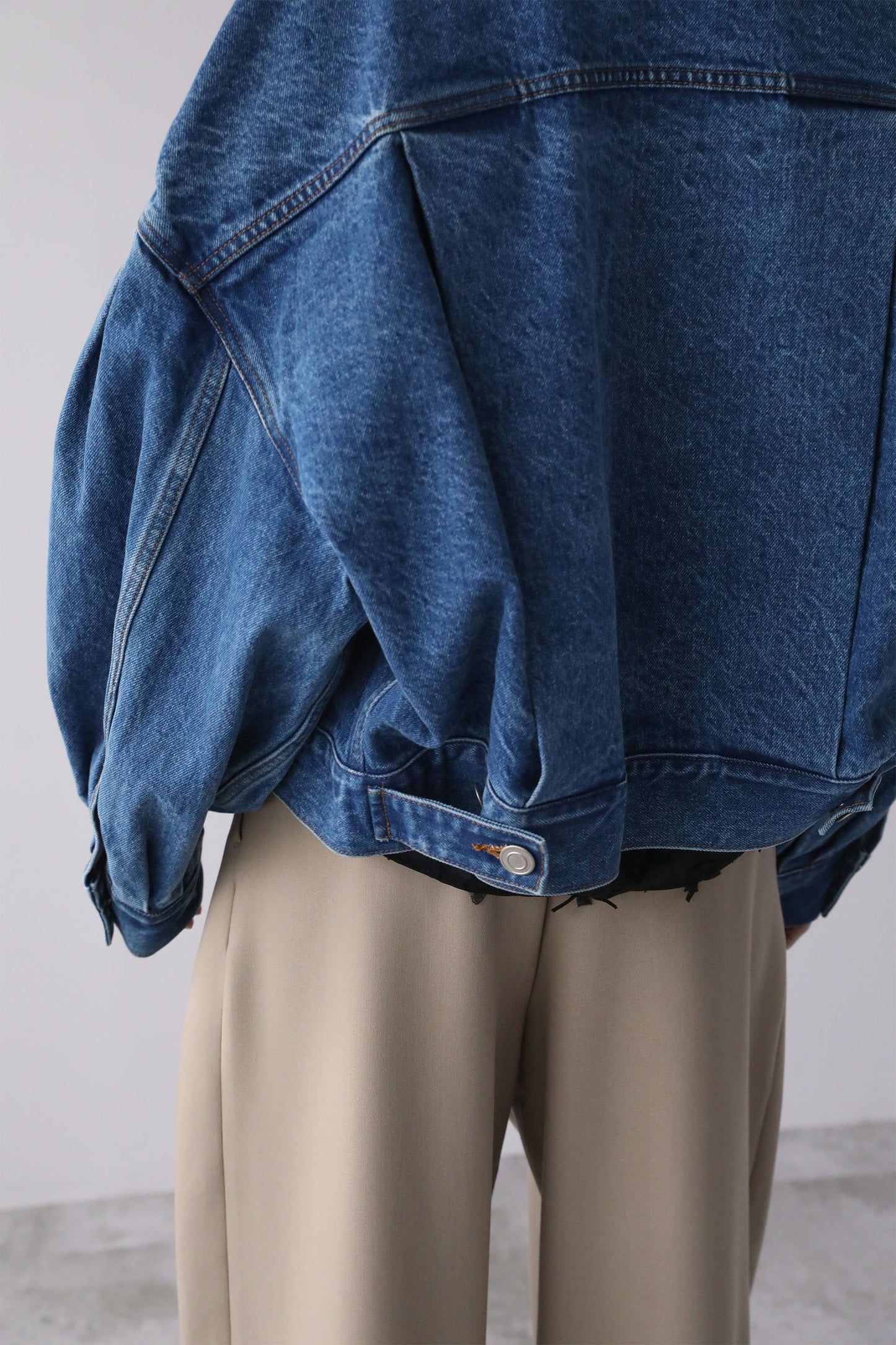 ショートデニムジャケット【BLUE】