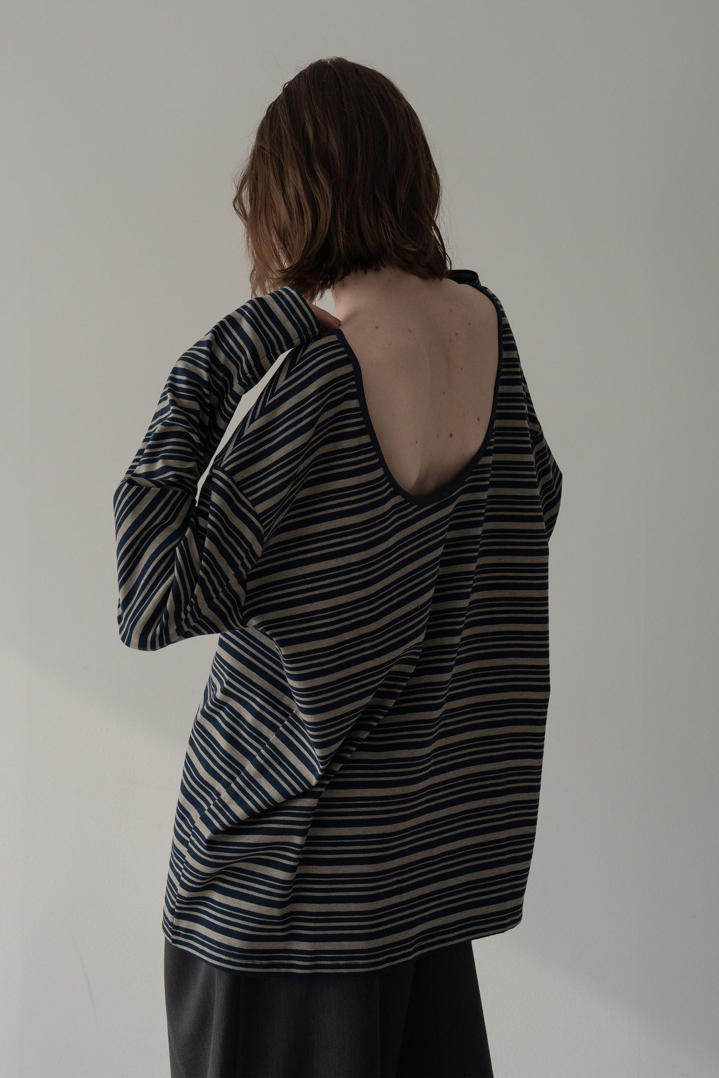 バックオープンボーダーカット【NAVY】
