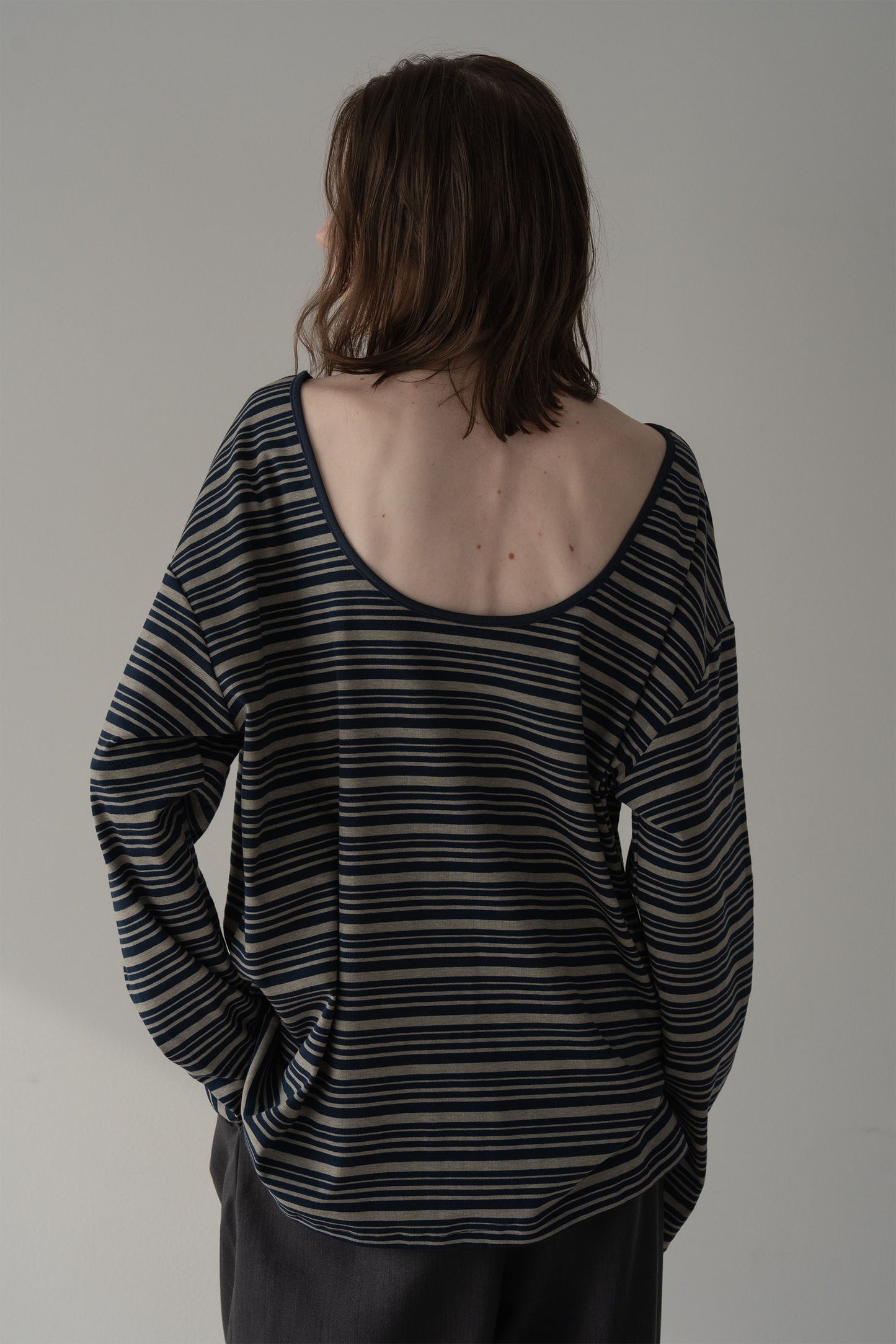 バックオープンボーダーカット【NAVY】