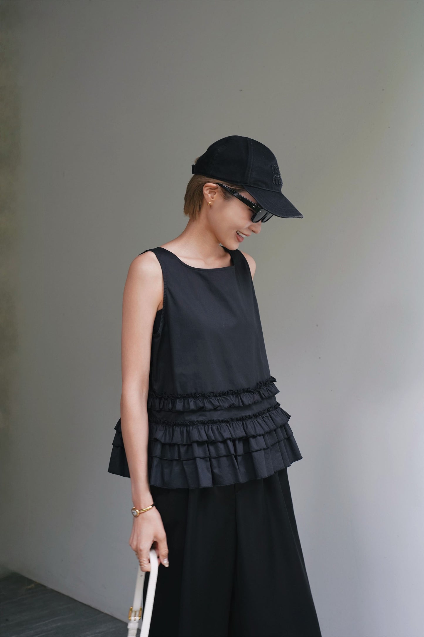 フリルヘムトップス【BLACK】