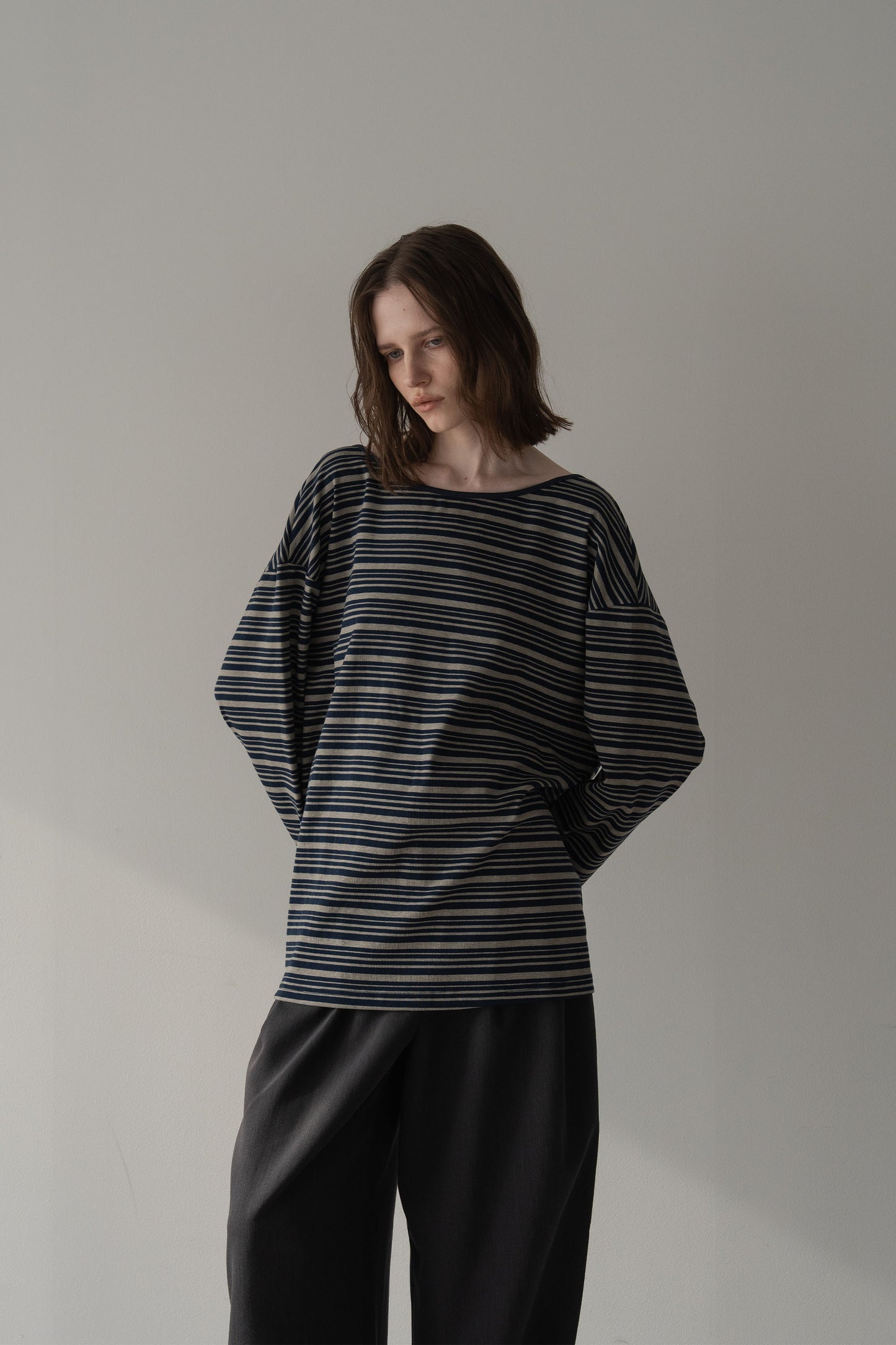 バックオープンボーダーカット【NAVY】