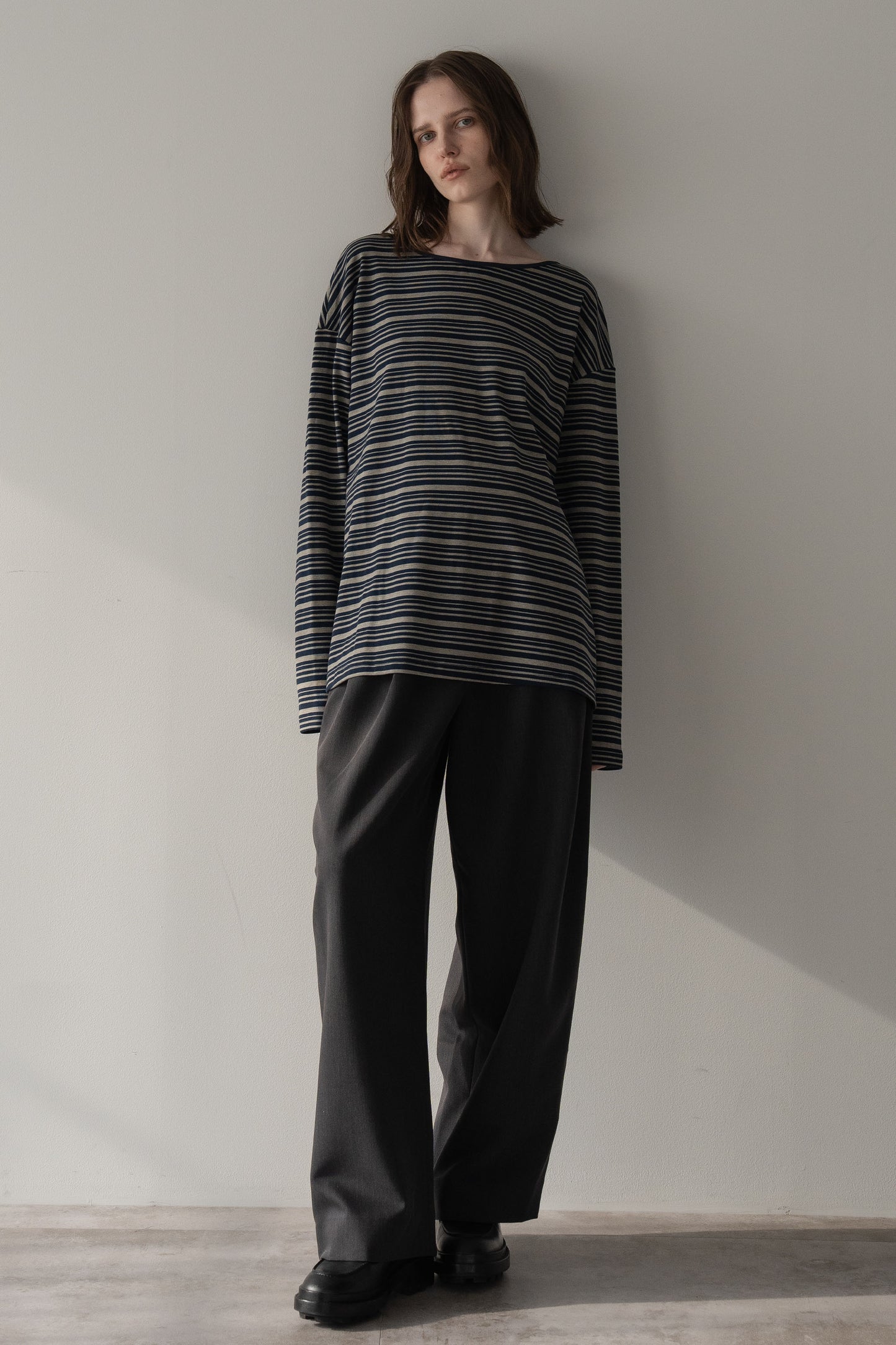 バックオープンボーダーカット【NAVY】