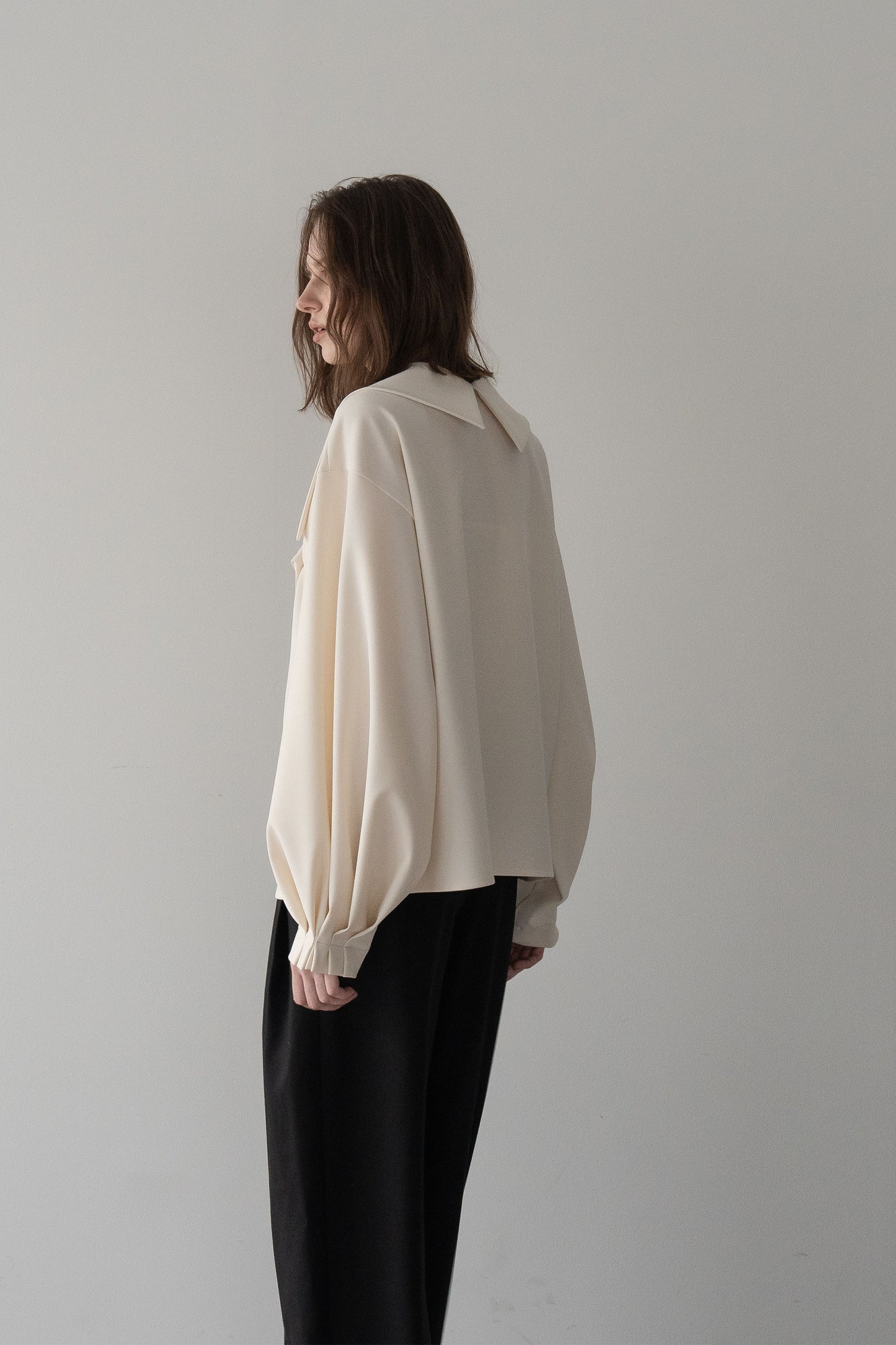 アシメントリーカラーブラウス【WHITE】