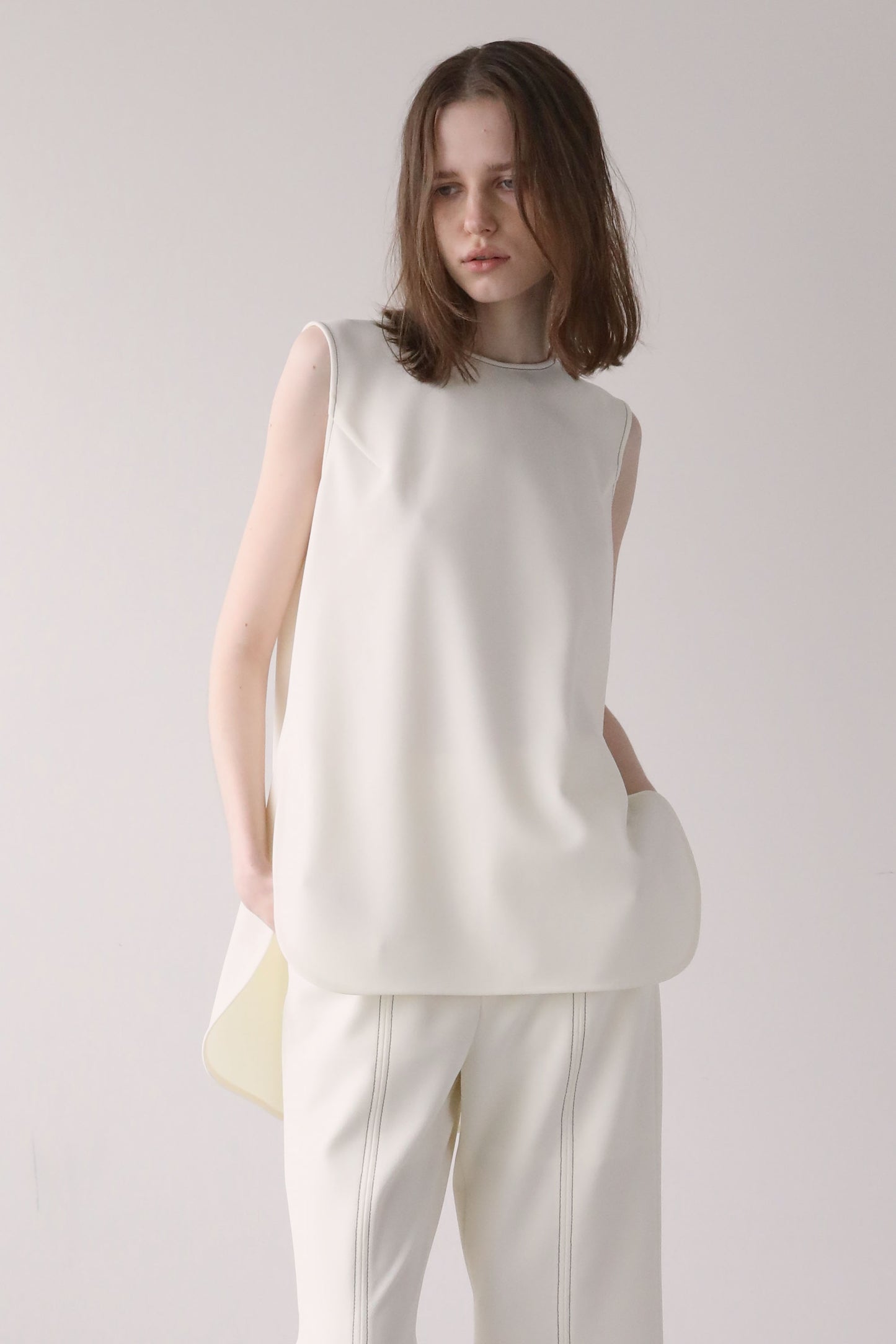 Georgette Sleeveless Top [WHITE]