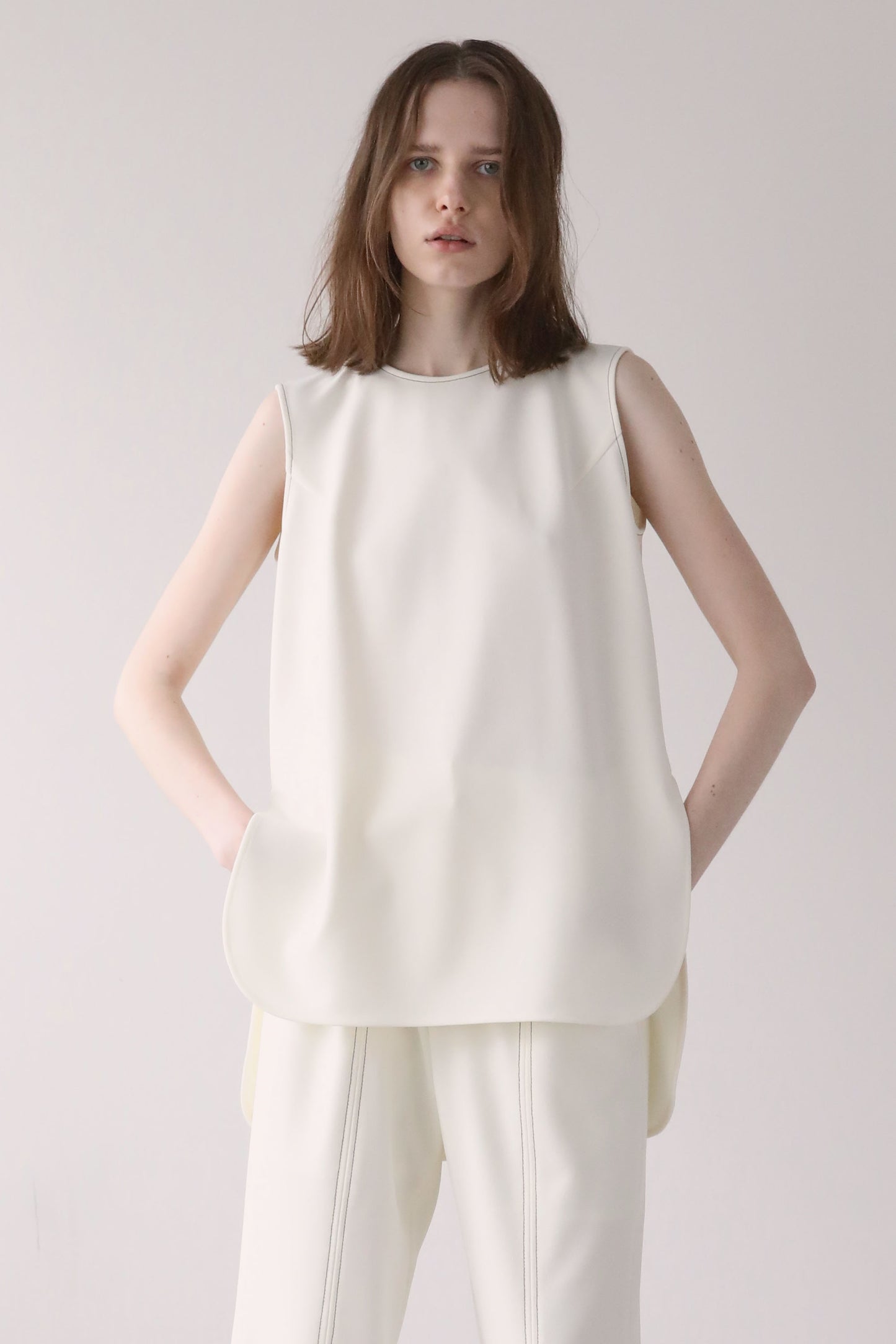 Georgette Sleeveless Top [WHITE]
