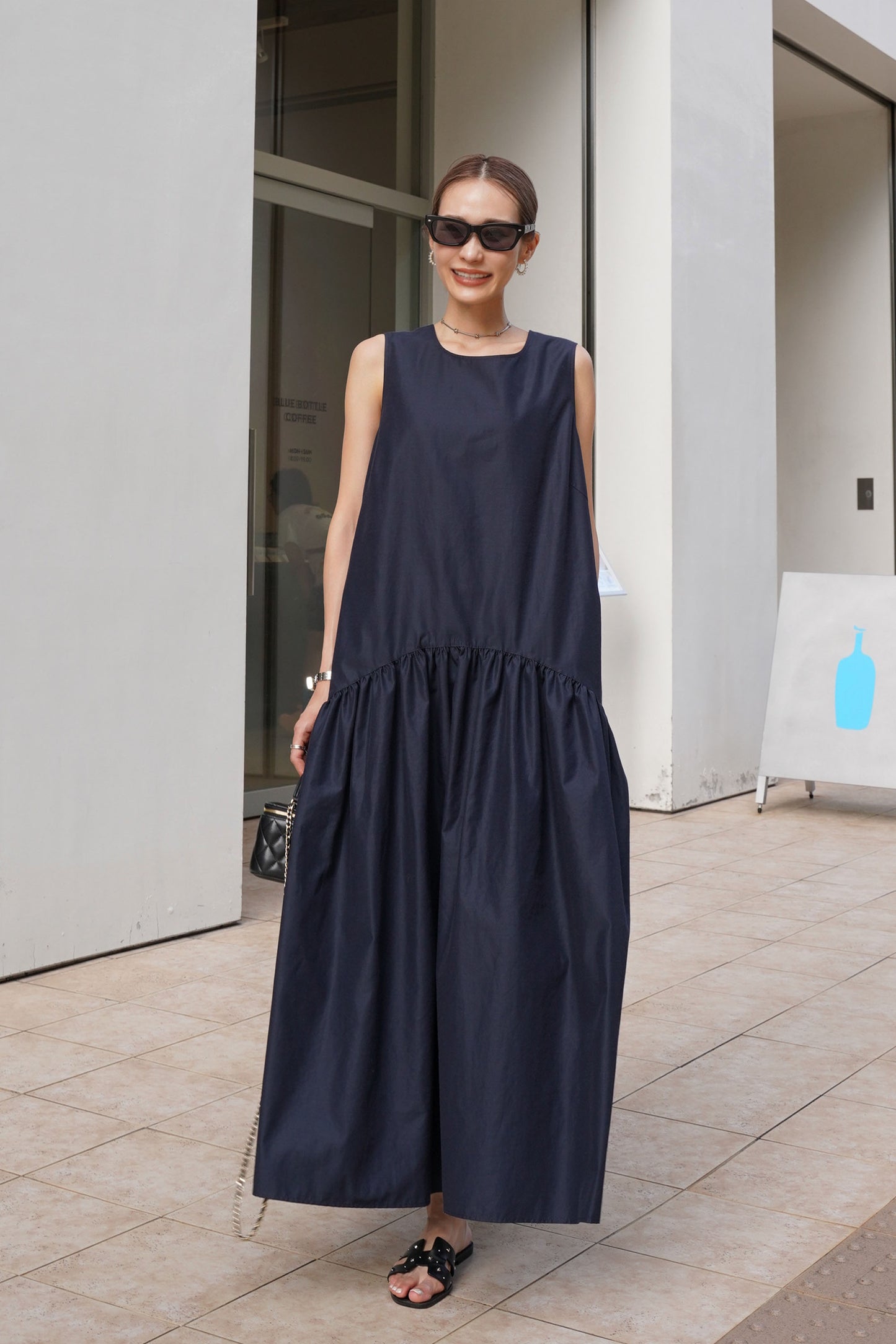 ボトムフレアノースリーブワンピース【NAVY】