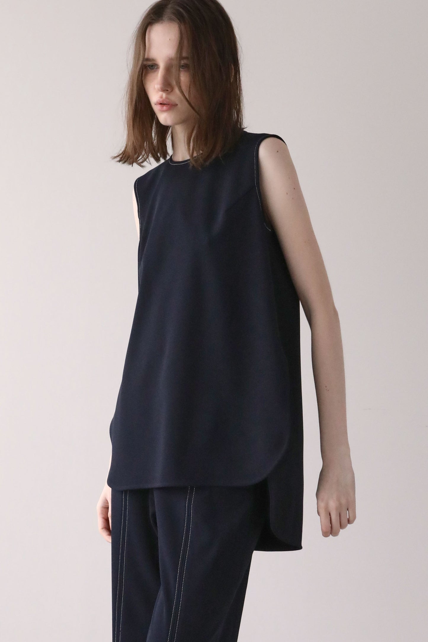 Georgette Sleeveless Top [NAVY]