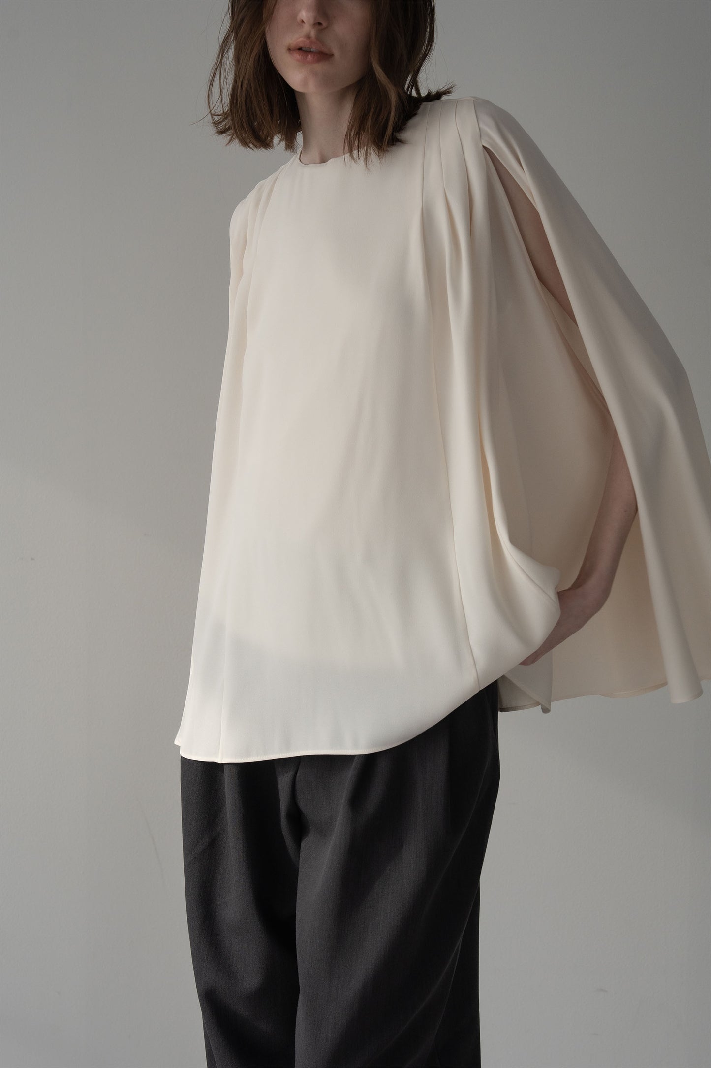 ポンチョブラウス【WHITE】