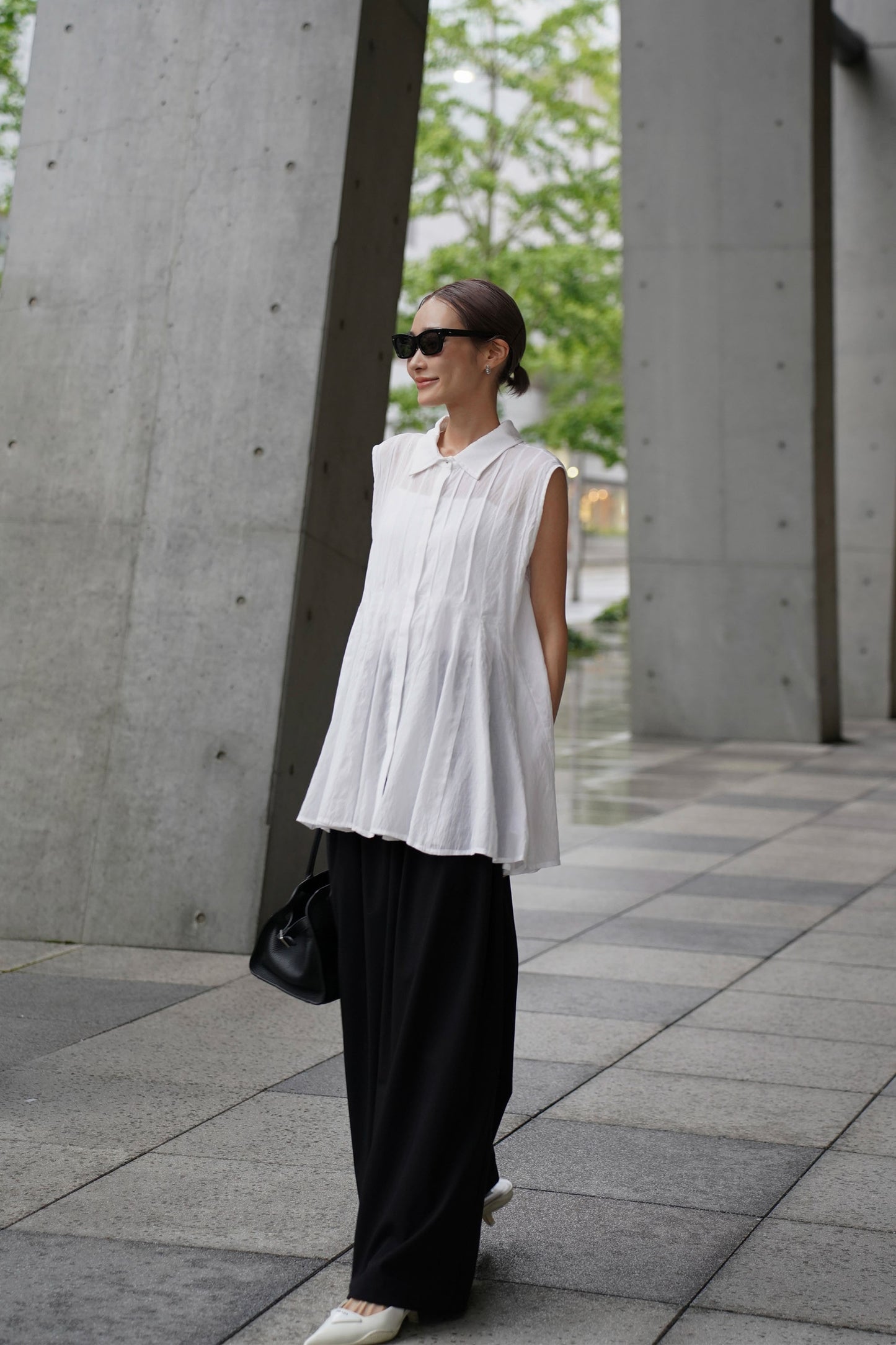 シアープリーツタックブラウス【WHITE】