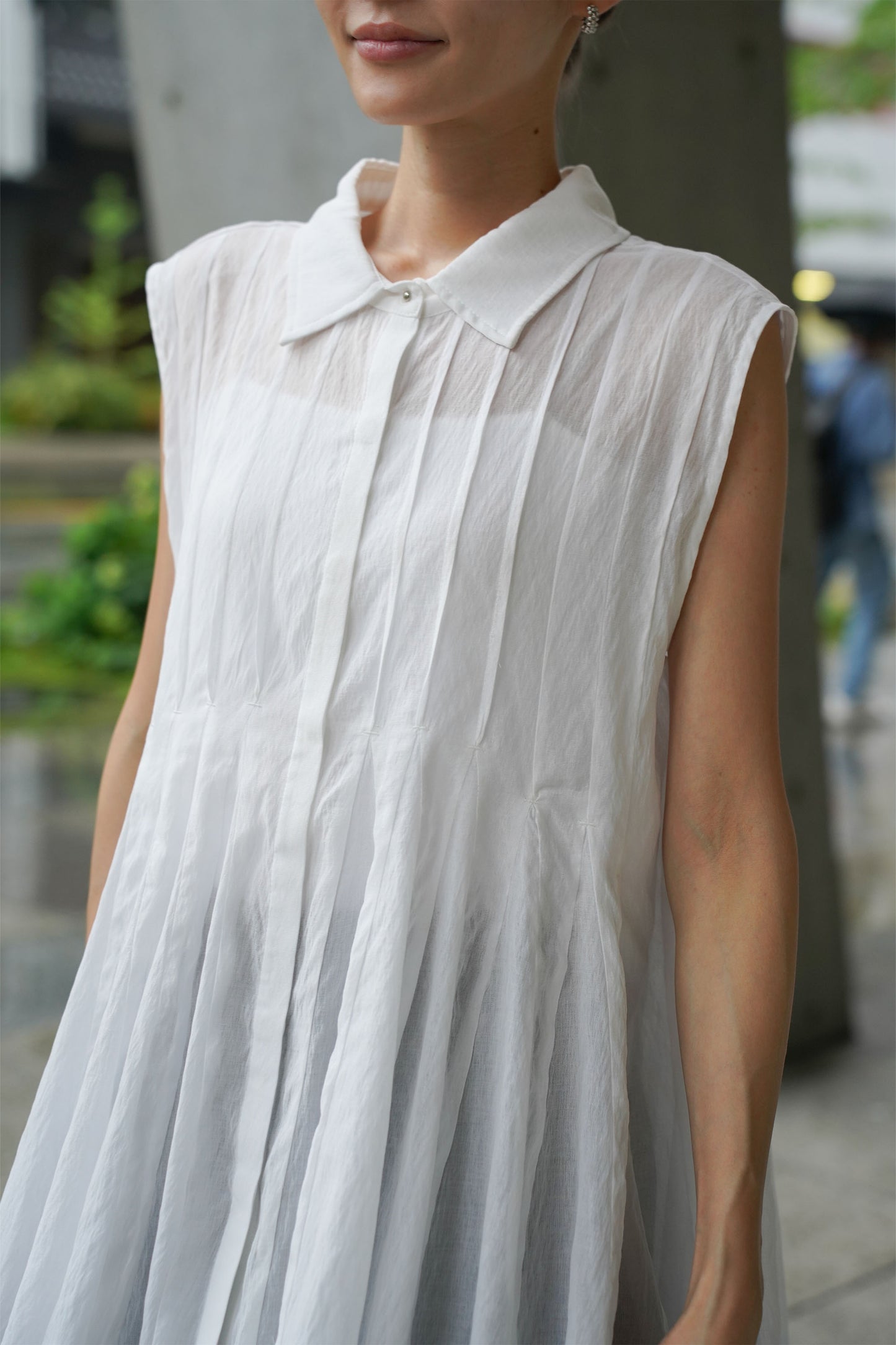 シアープリーツタックブラウス【WHITE】