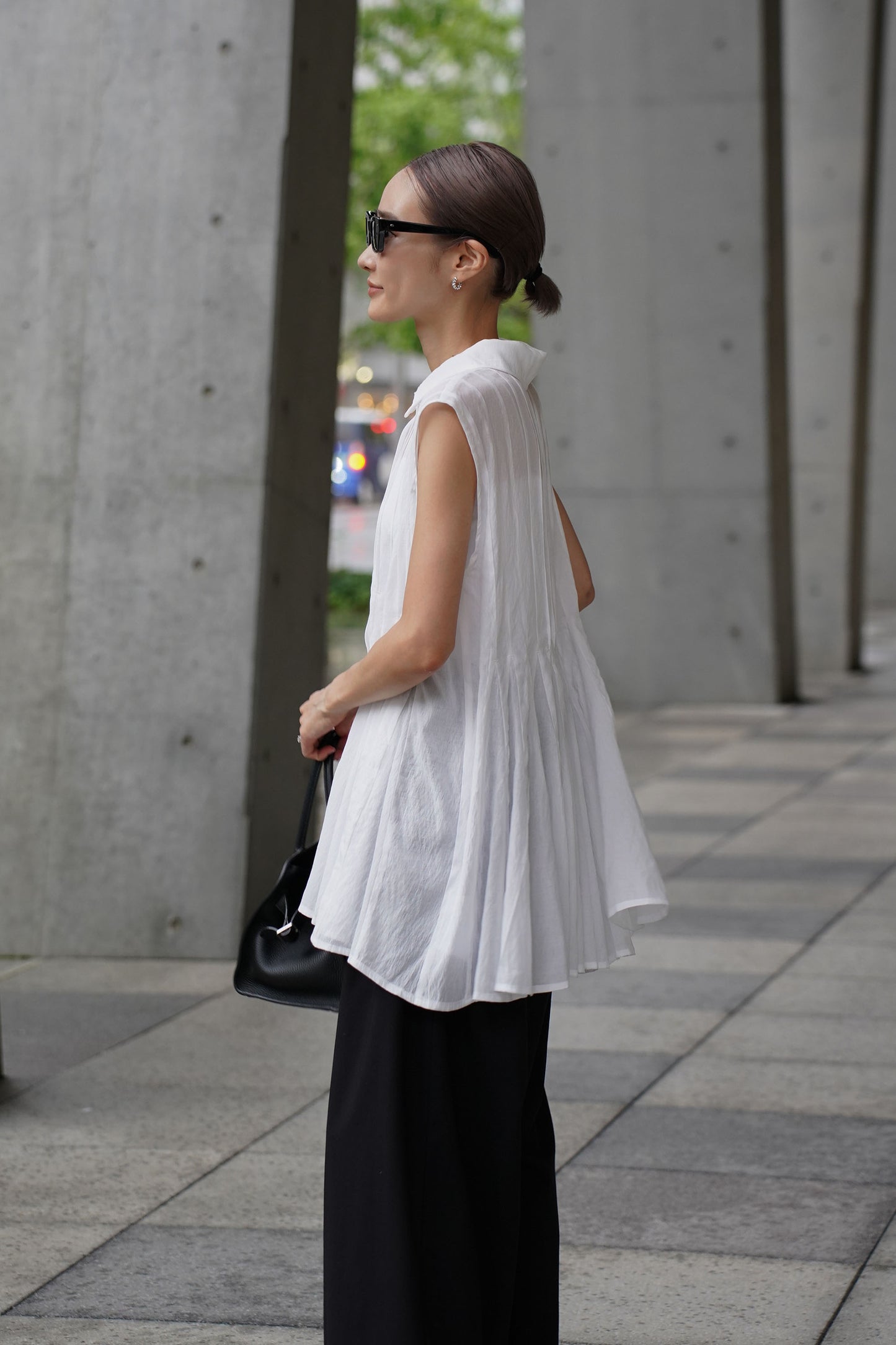 シアープリーツタックブラウス【WHITE】