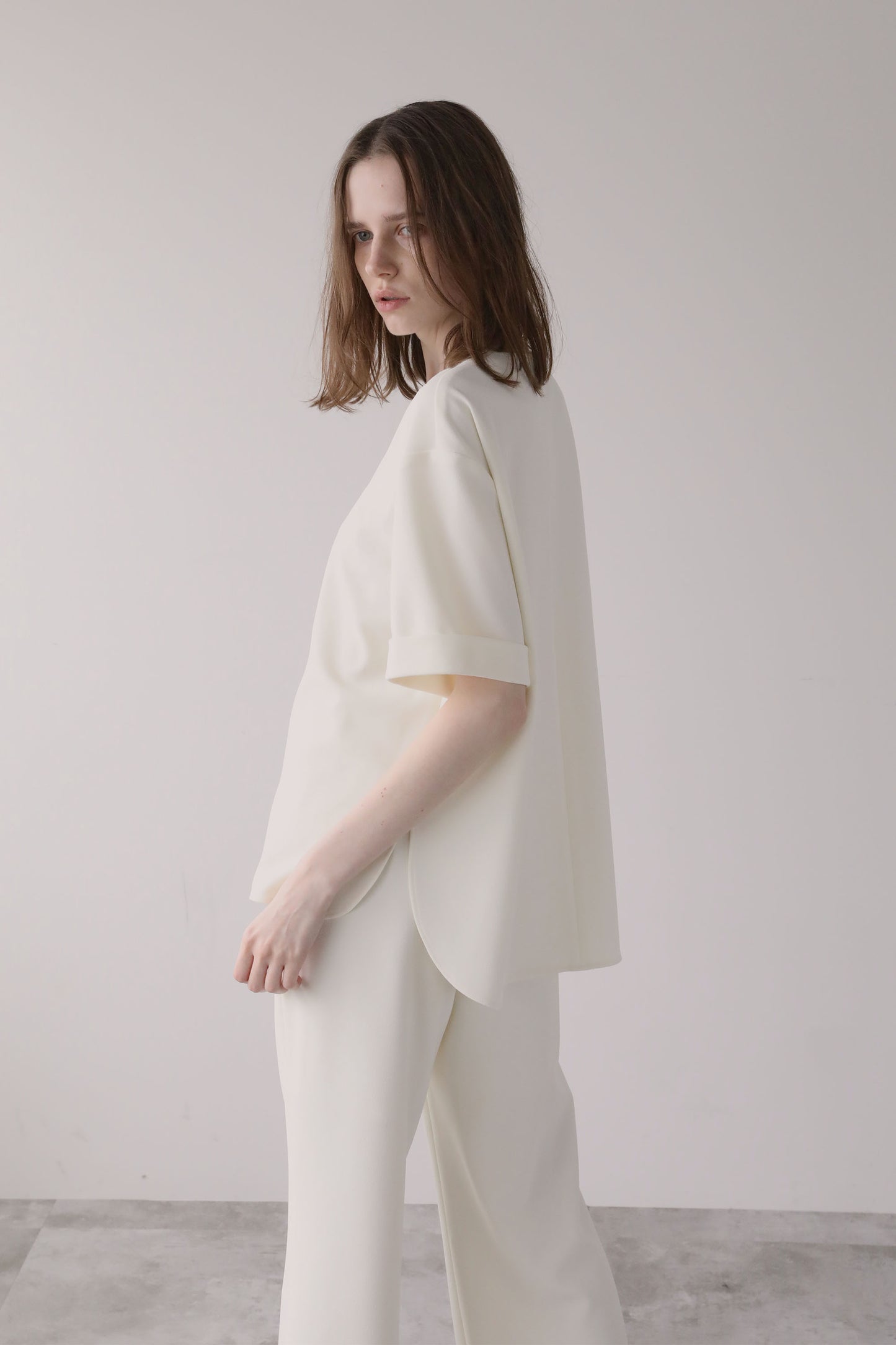 【予約販売5月末配送】ジョーゼットサテンカラートップス【WHITE】