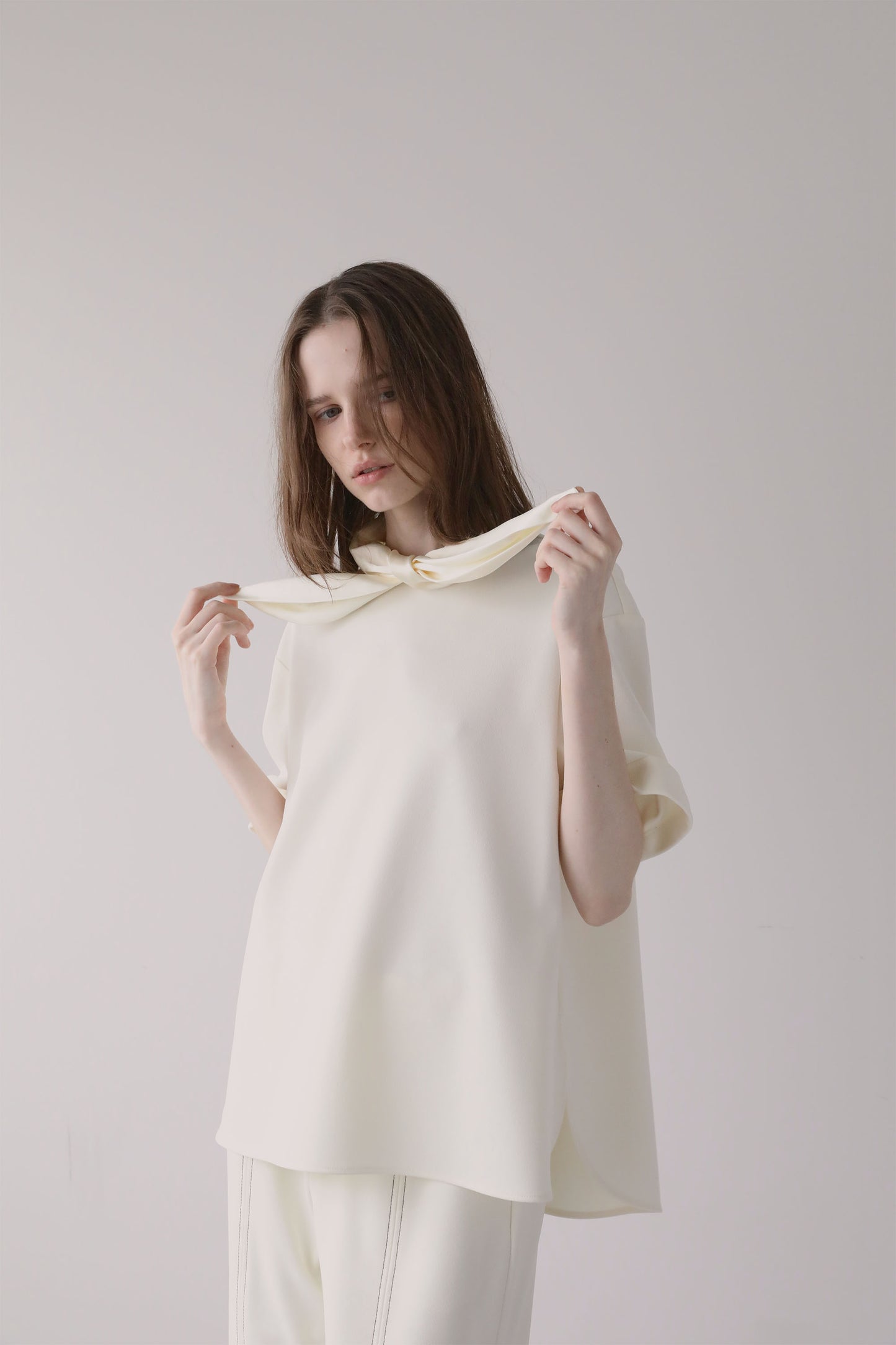 【予約販売5月末配送】ジョーゼットサテンカラートップス【WHITE】