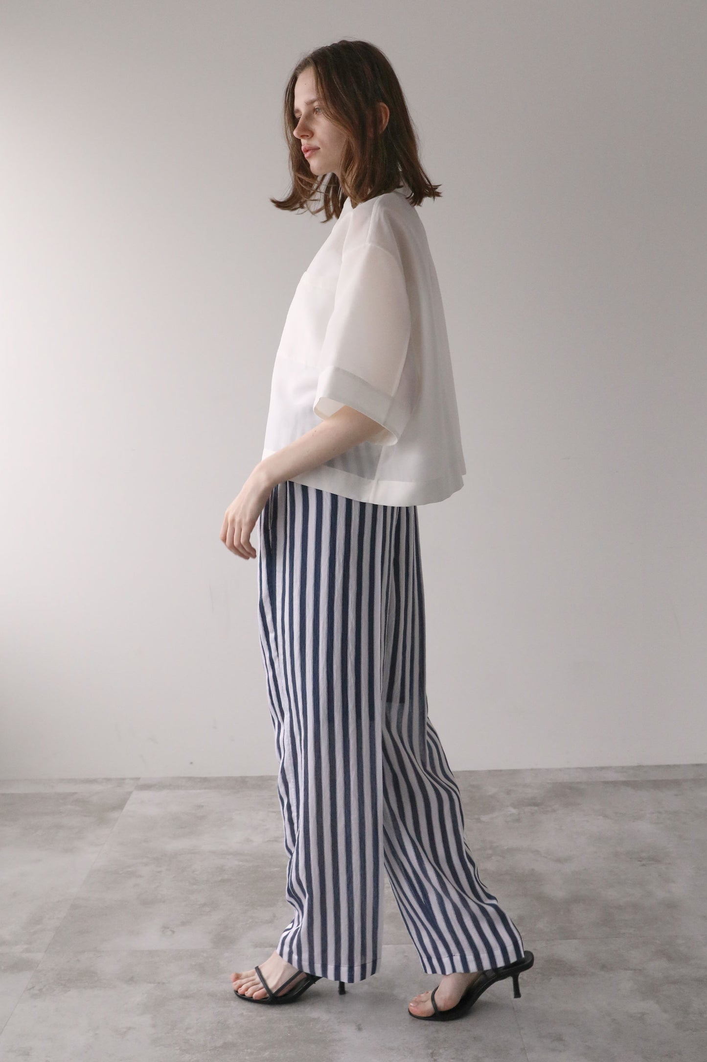 クロップドシャツ【WHITE】