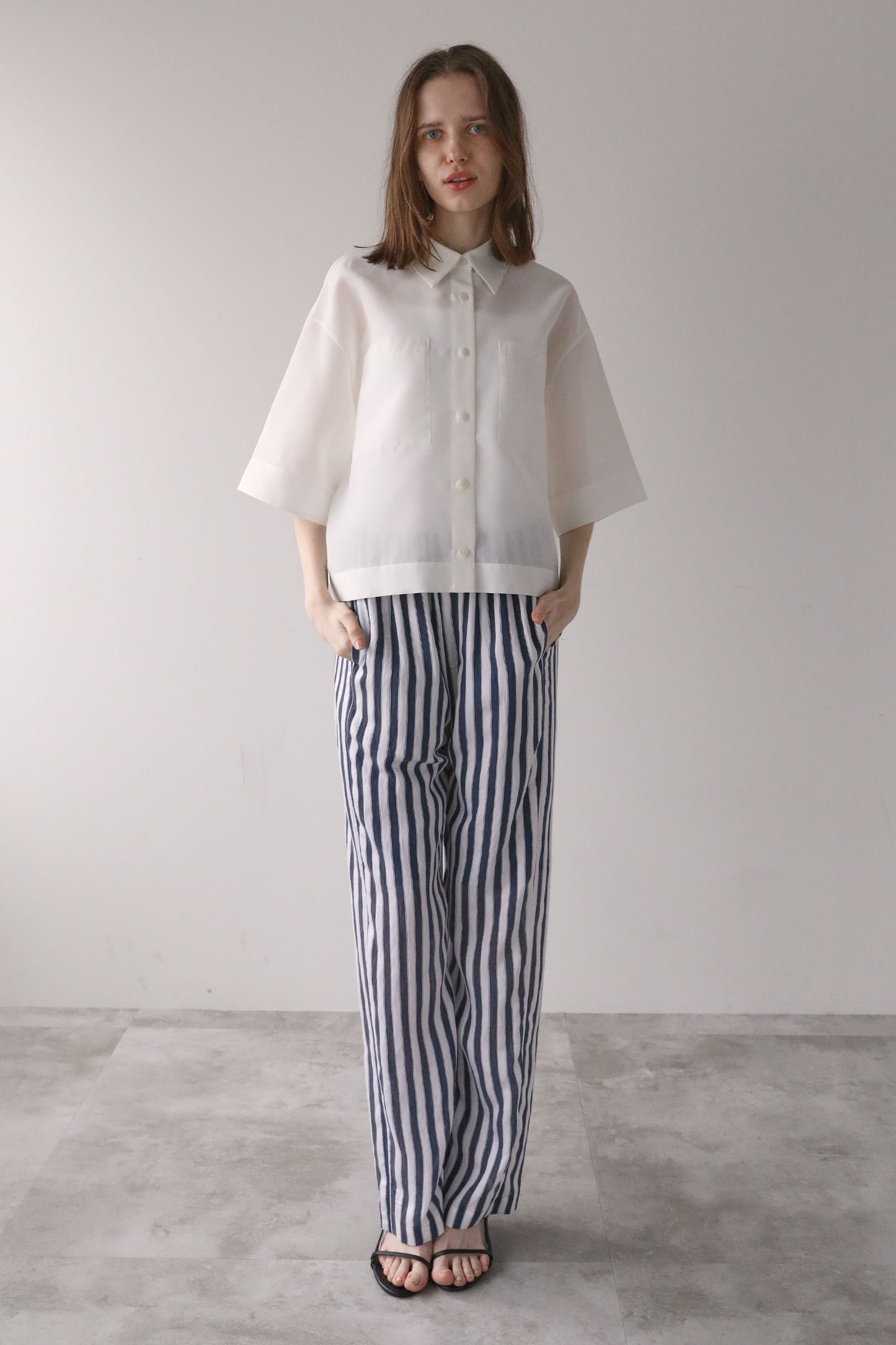 クロップドシャツ【WHITE】