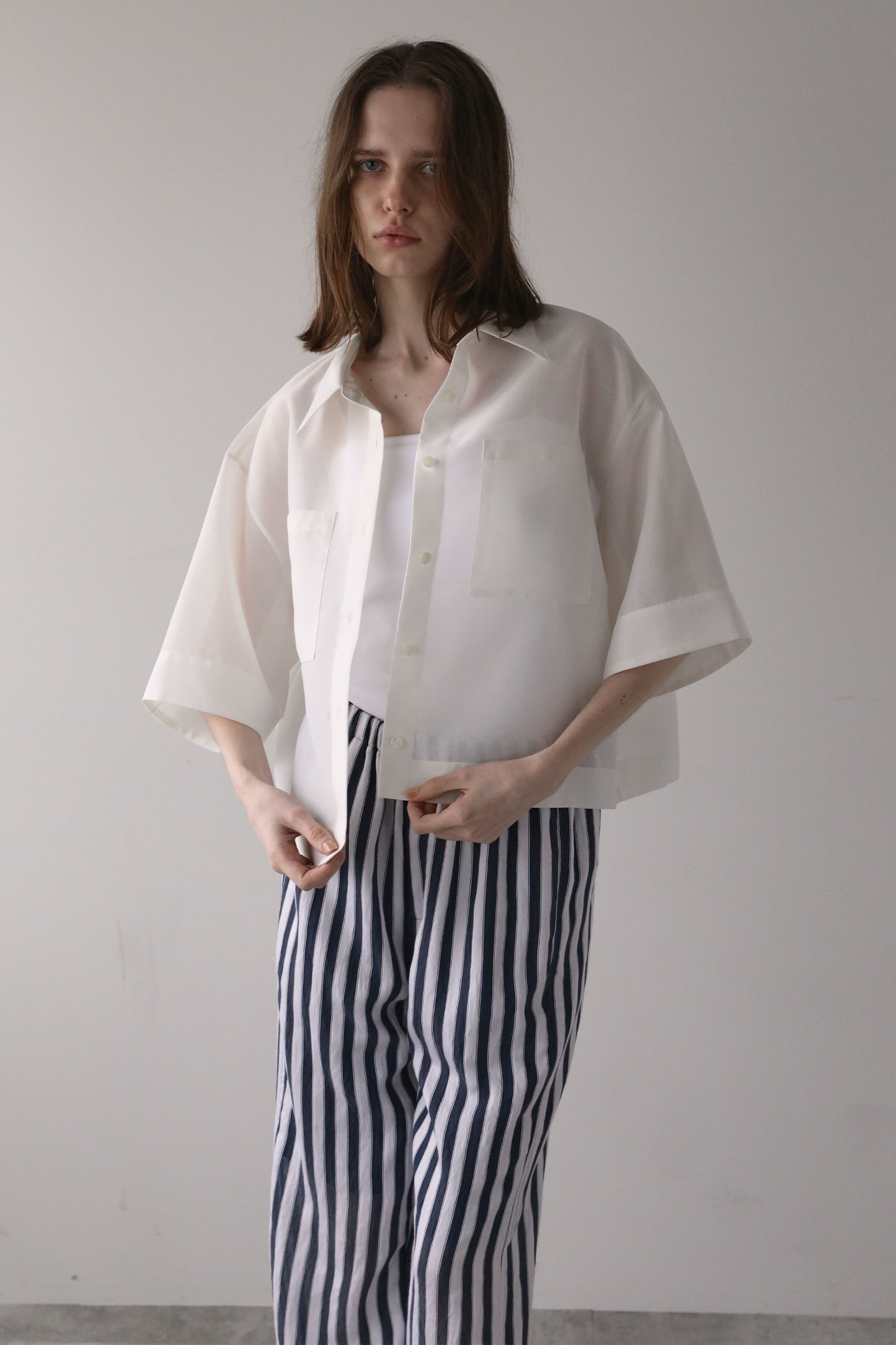 クロップドシャツ【WHITE】