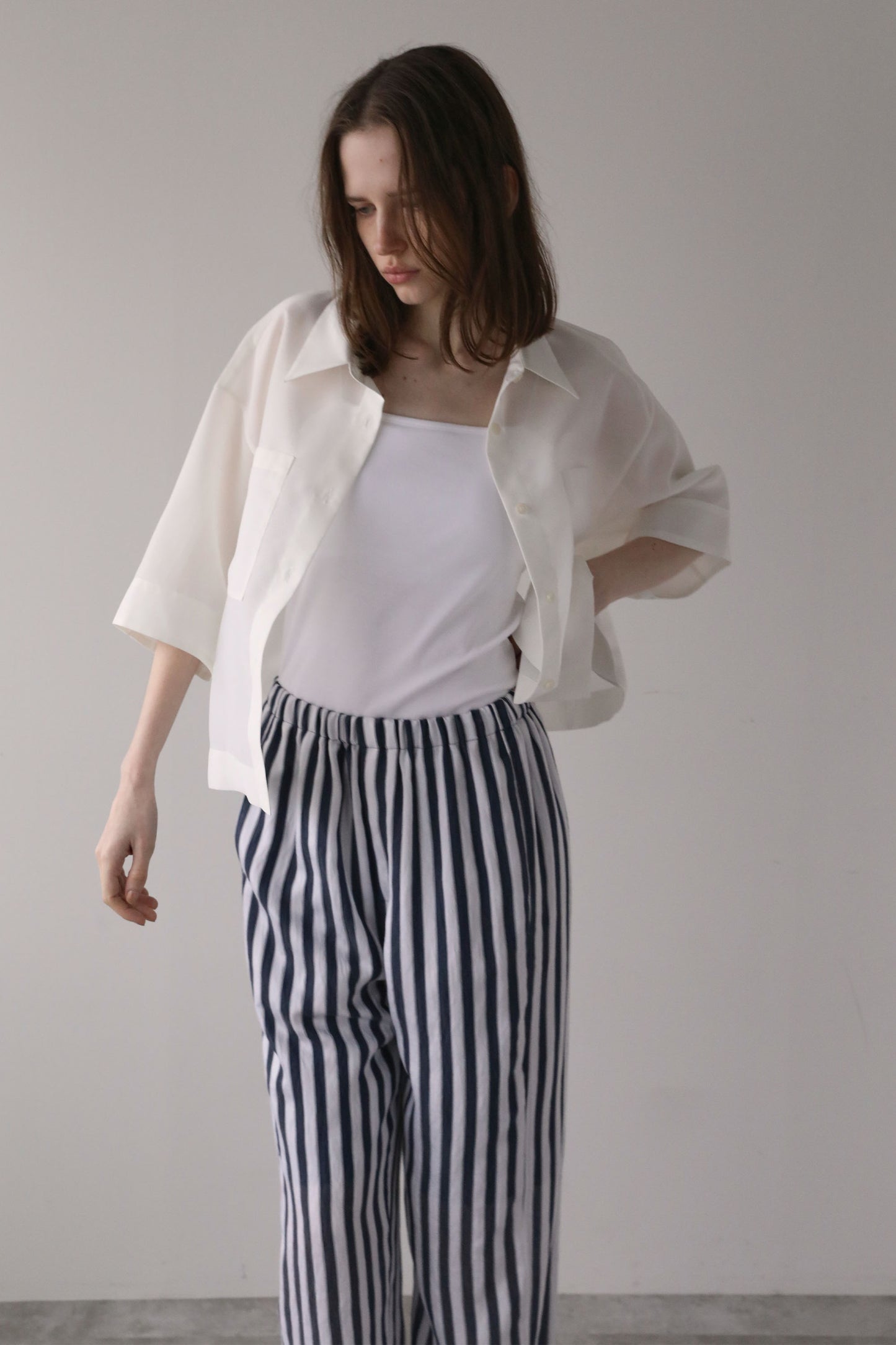 クロップドシャツ【WHITE】