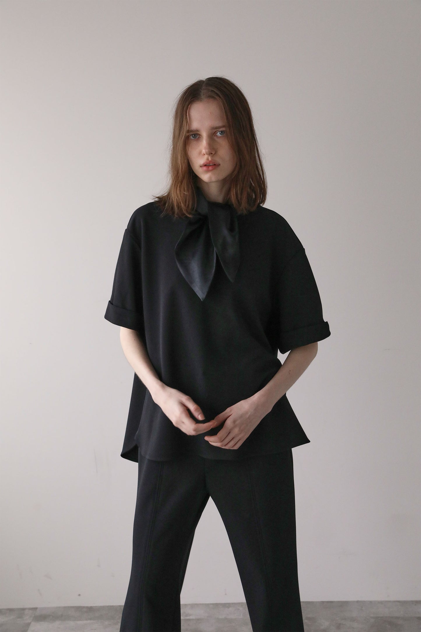【予約販売5月末配送】ジョーゼットサテンカラートップス【BLACK】