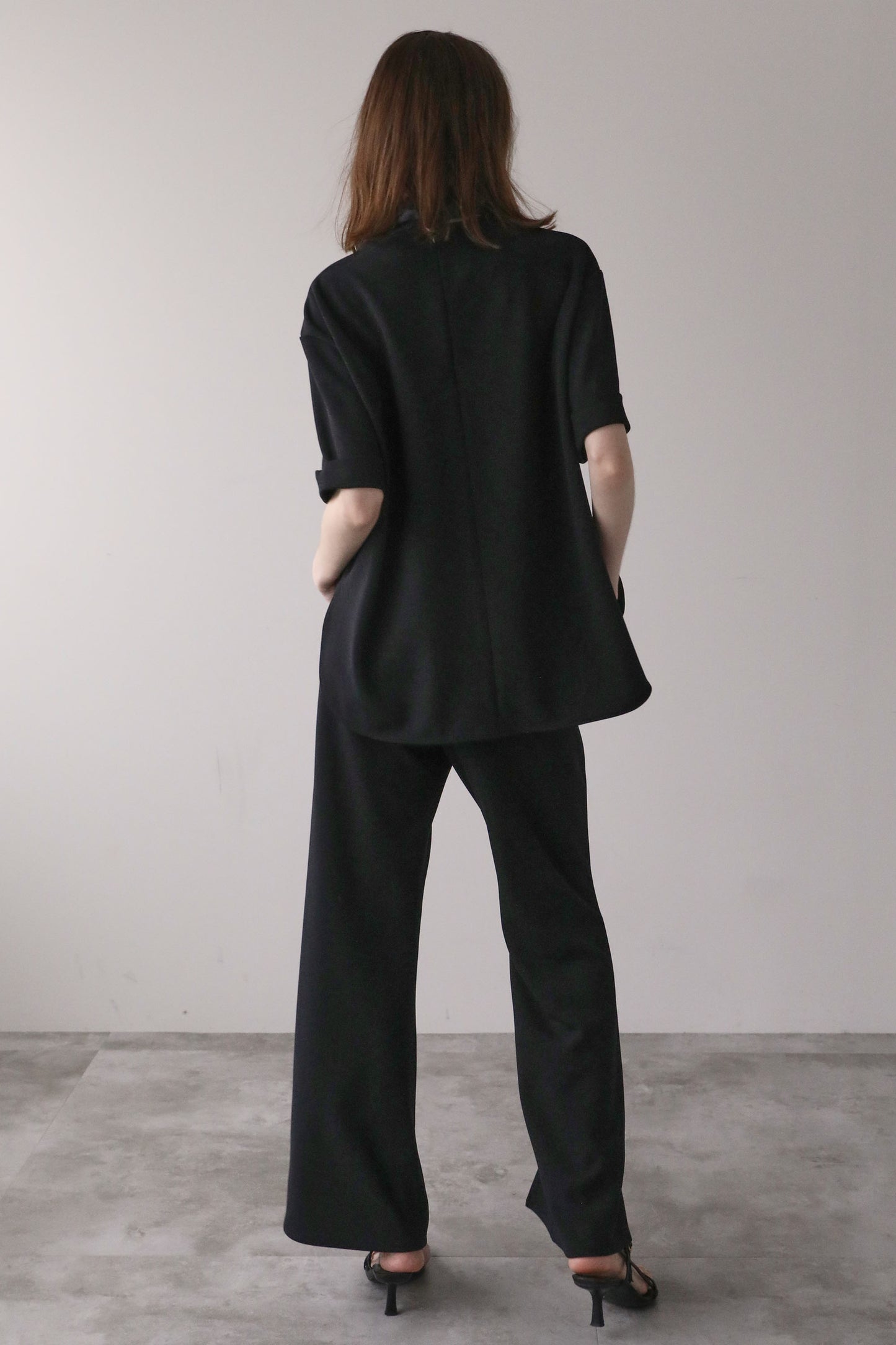 【予約販売5月末配送】ジョーゼットサテンカラートップス【BLACK】